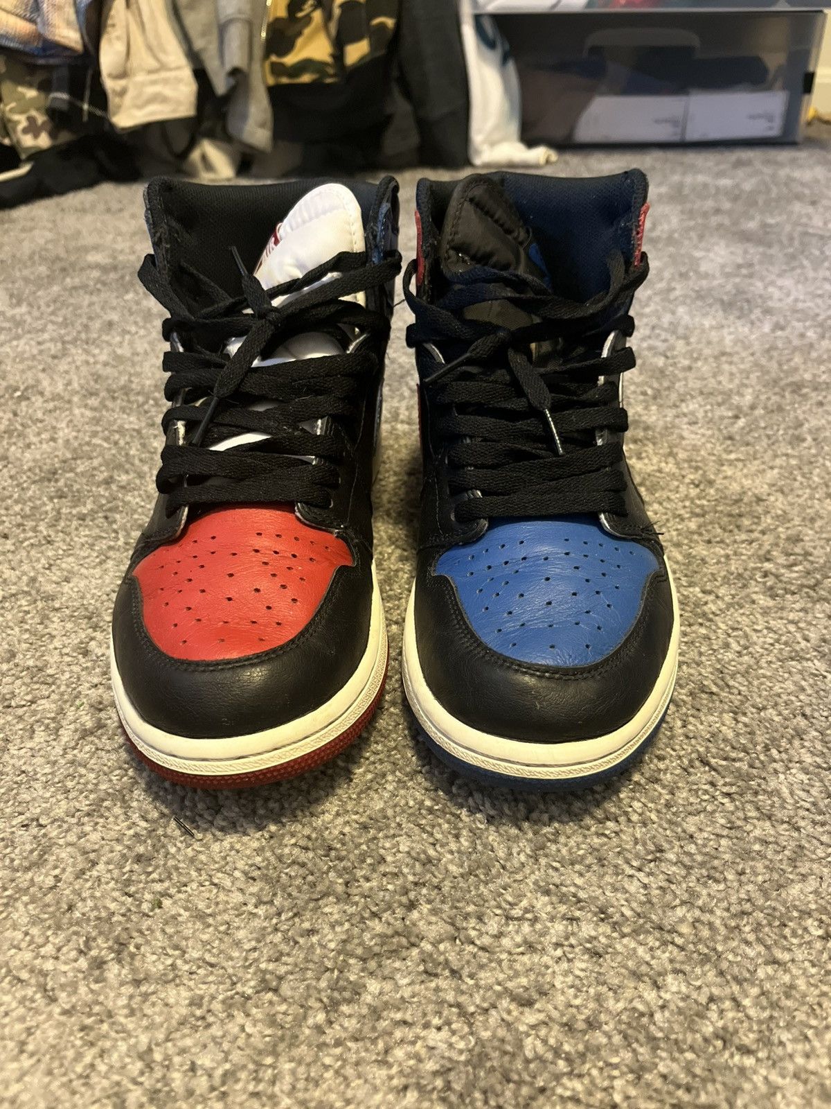 Jordan Brand Air Jordan 1 top 3 Size US 10.5 / EU 43-44 - 2 Thumbnail