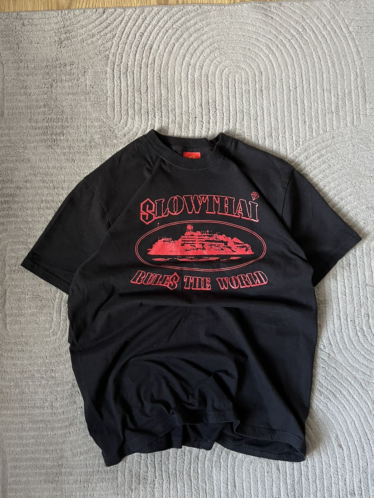 Corteiz Slowthai "Rules The World" Graphic Shirt — Official Merch Size US M / EU 48-50 / 2 - 1 Thumbnail