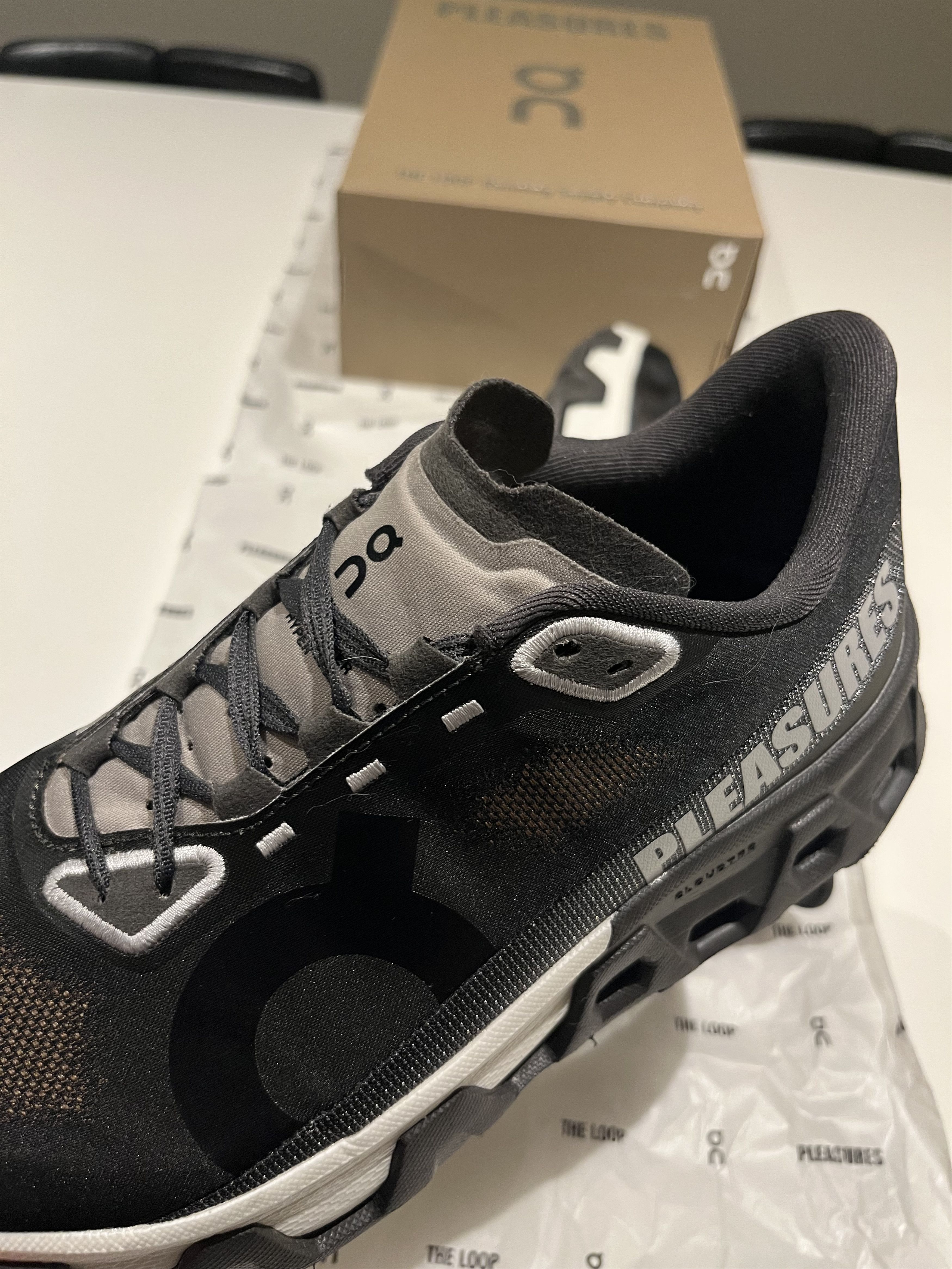 On On Running Cloudmonster Hyper TL Pleasures Espresso Size US 8 / EU 41 - 1 Thumbnail