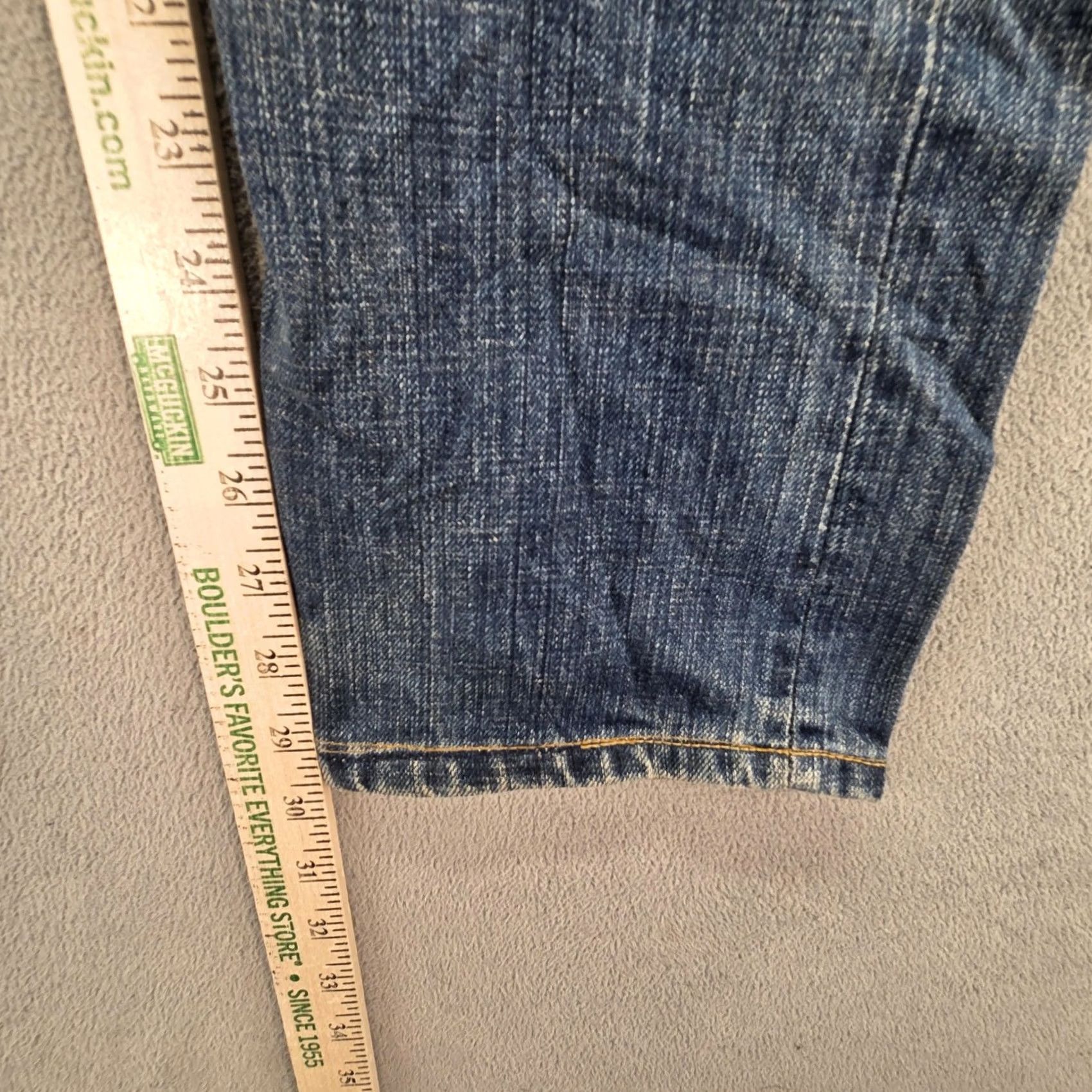Levi's VINTAGE Levi's 501 Jeans Mens Regular 29x29 Blue Medium Wash Distressed Pockets 501 XX USA Whiskers Denim Button Fits 29 Mens Size US 29 - 4 Thumbnail
