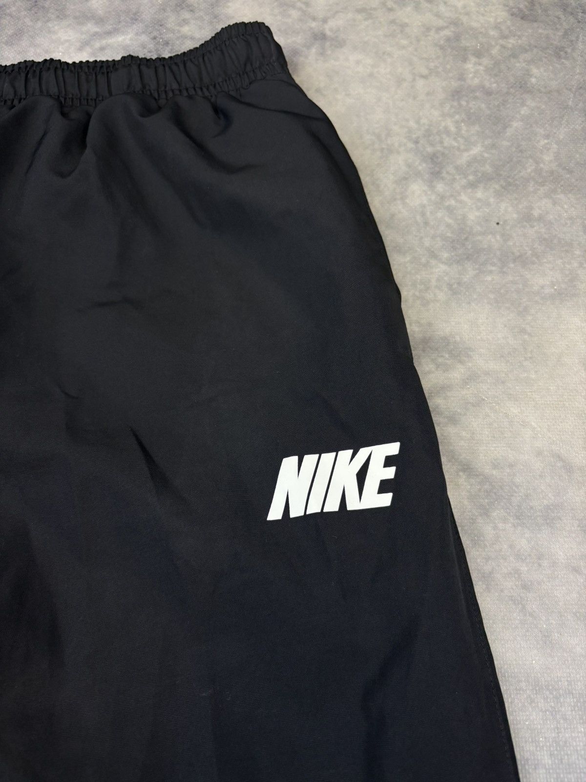 Nike × Vintage Vintage Nike Parachute Sweatpants Basic Black y2k skate 90s Size US 32 / EU 48 - 2 Thumbnail