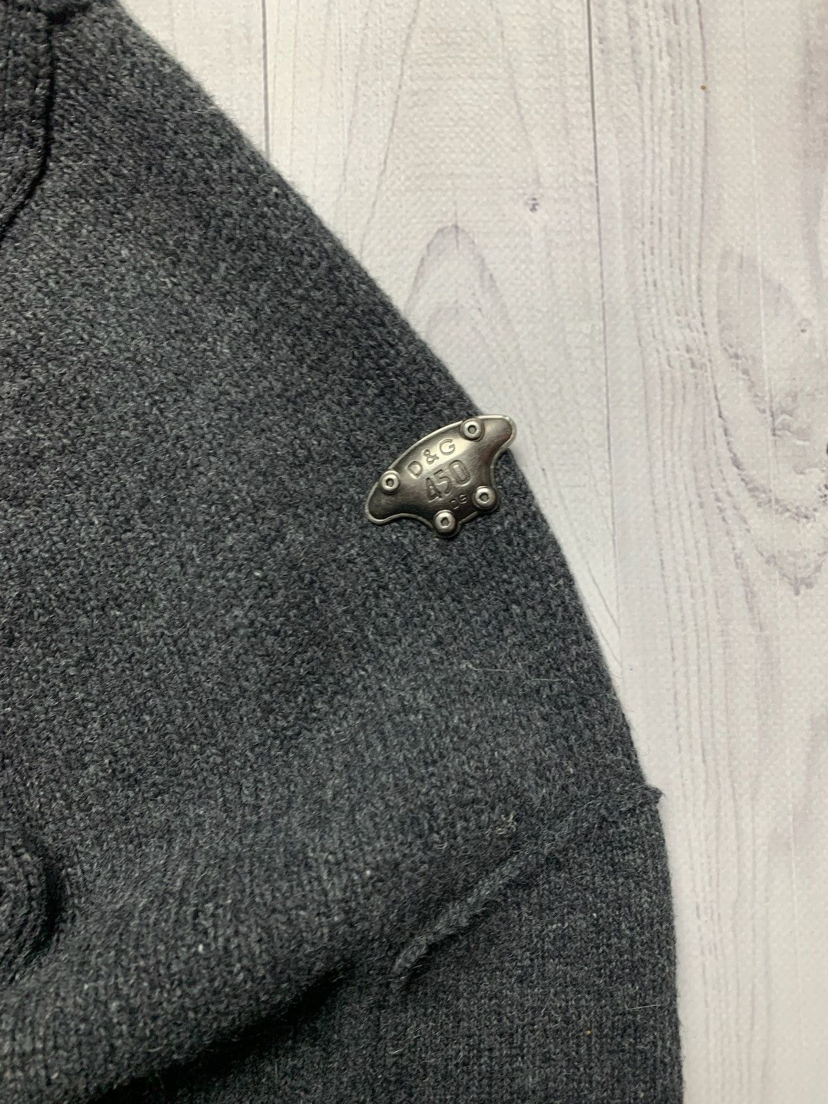 Vintage Vintage Dolce Gabbana sweater logo size L Size US L / EU 52-54 / 3 - 3 Thumbnail