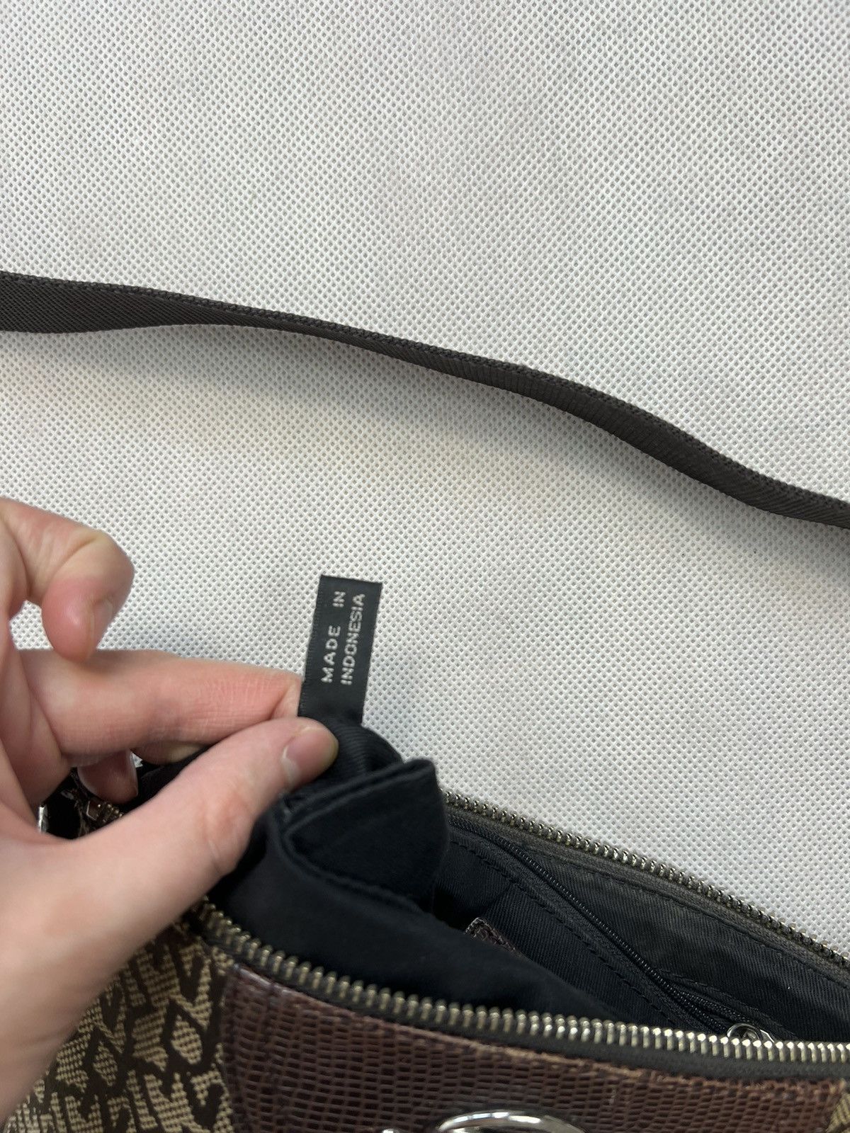 DKNY Bag DKNY Multi Logo Patterns Avant Garde Unisex Size ONE SIZE - 4 Thumbnail