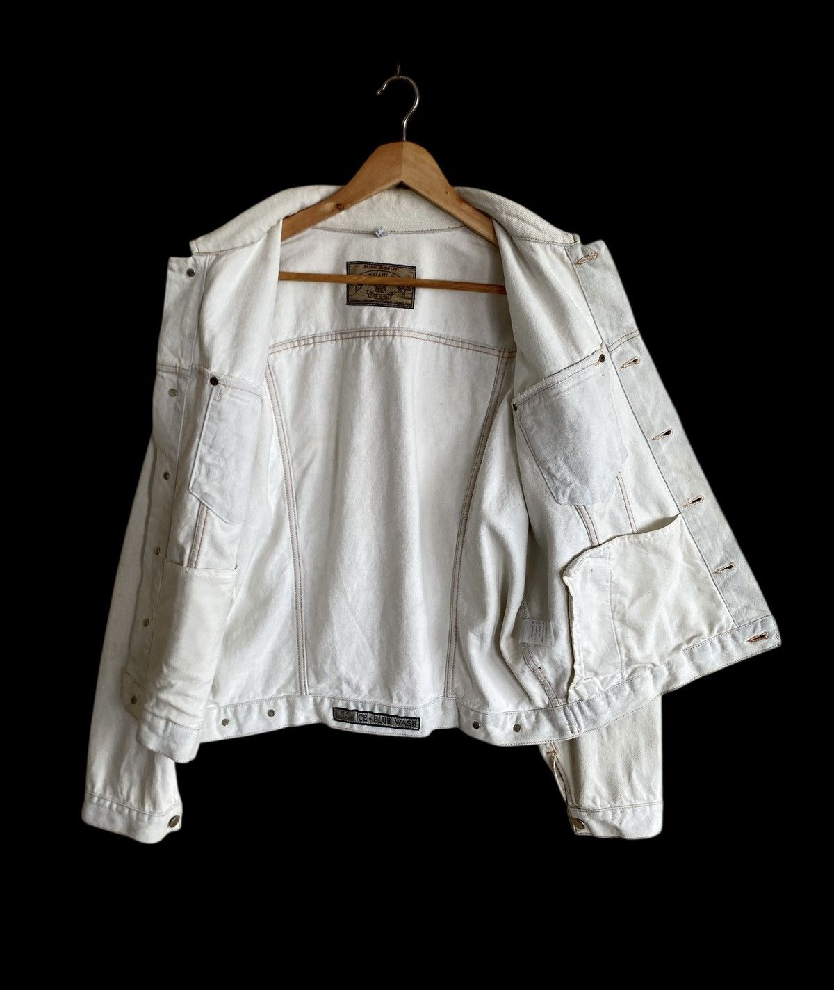 Giorgio Armani Vintage Brand Giorgio Armani Denim Trucker Jacket 1990s Size US M / EU 48-50 / 2 - 3 Thumbnail