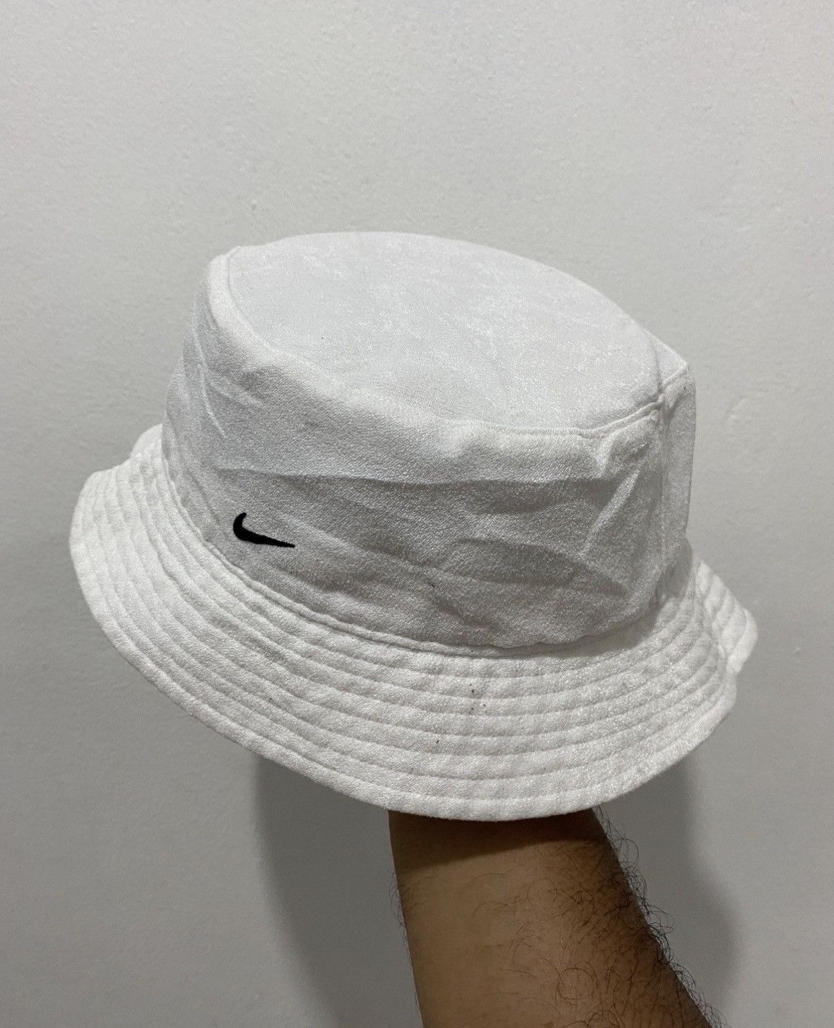 Nike VTG Nike Bucket Hat Size ONE SIZE - 2 Thumbnail
