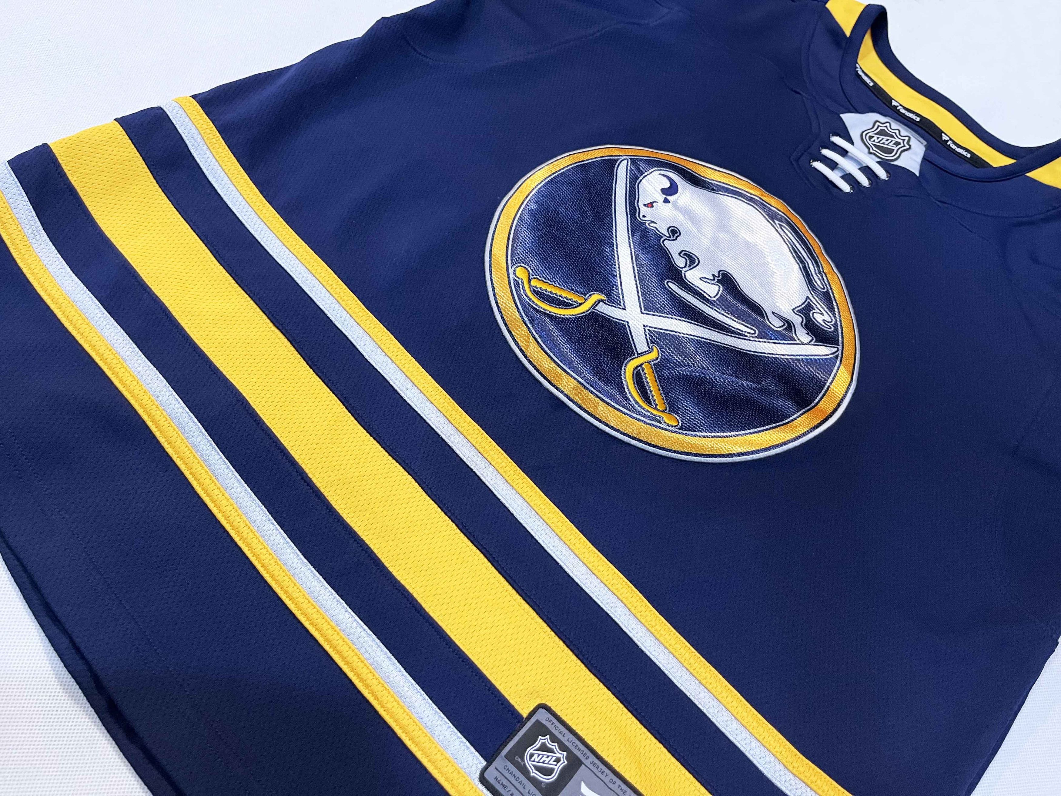 Vintage Fanatics Buffalo Sabres JACK EICHEL #15 NHL Hockey Jersey Size US M / EU 48-50 / 2 - 9 Thumbnail