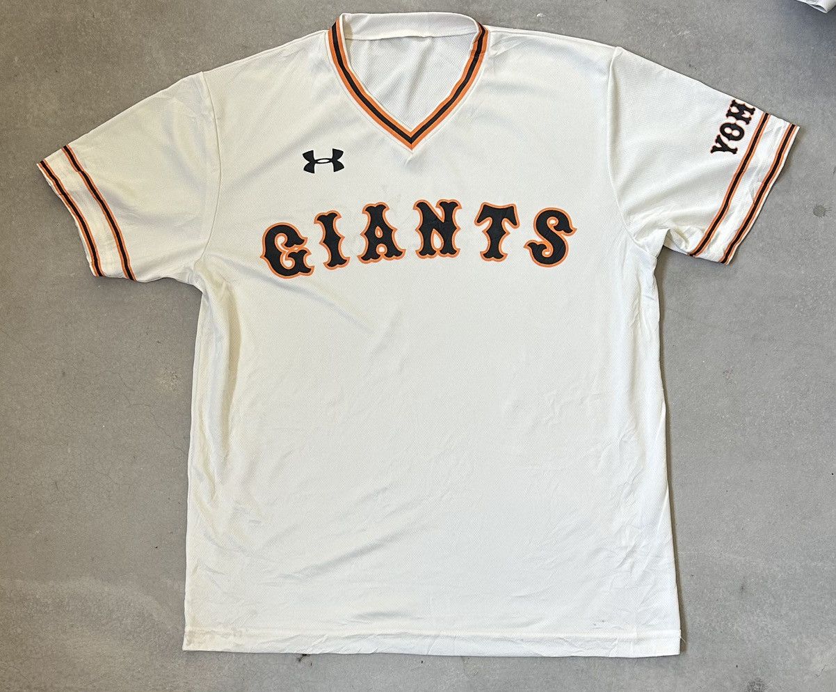 Under Armour UNDER ARMOUR YOMIURI GIANTS BASEBALL JERSEY Size US L / EU 52-54 / 3 - 1 Thumbnail