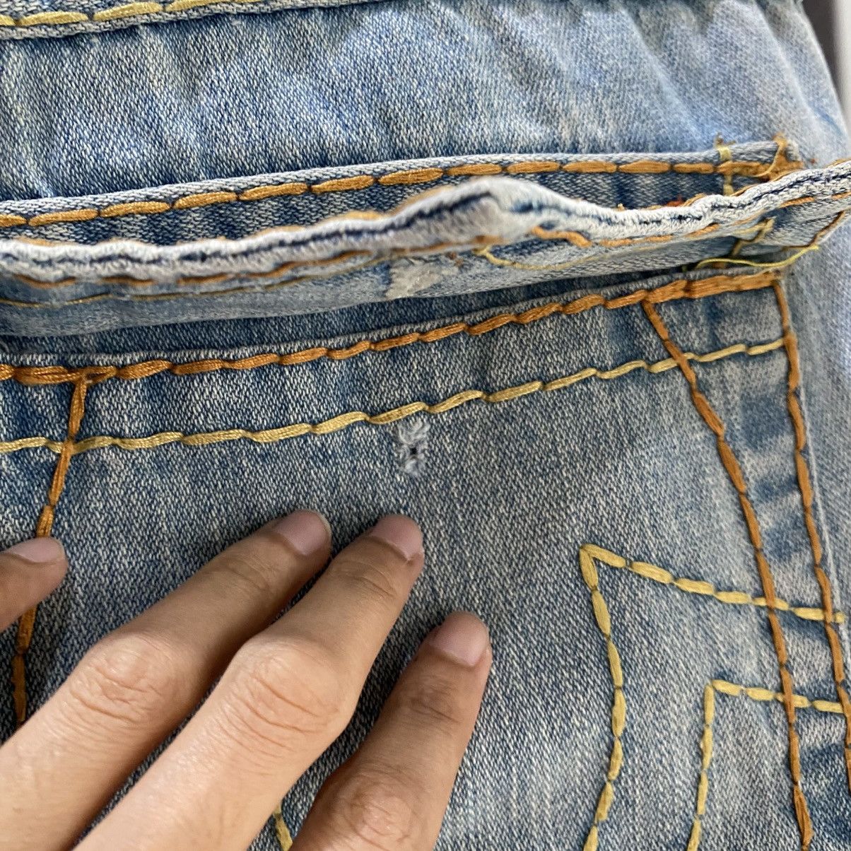 True Religion 2000s True Religion Joey Super T Bold Stitch Flared Jeans Size US 34 / EU 50 - 7 Thumbnail