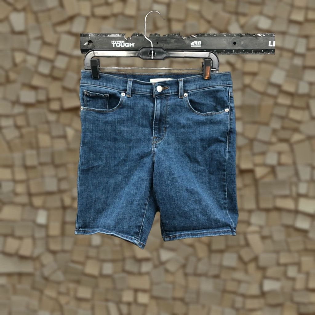 Levi's Levi's Bermuda Shorts Womens Size 29 Mid Rise Medium Wash Blue Denim Jean Size 29" - 1 Thumbnail