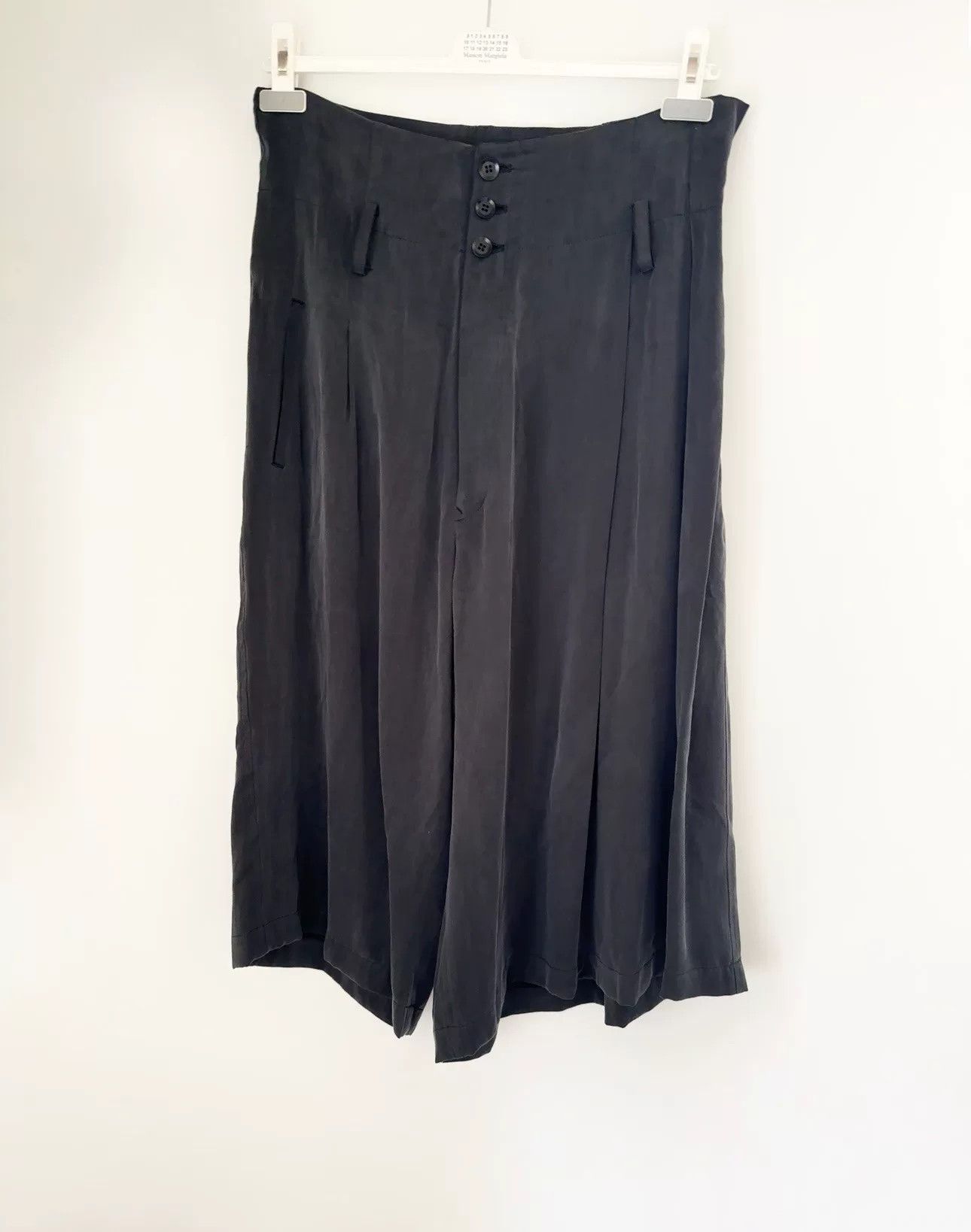 Yohji Yamamoto Yohji Yamamoto Silk Wide-Leg Trousers Size 26" / US 2 / IT 38 - 1 Thumbnail