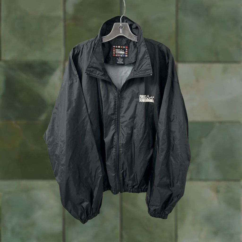 Vintage Vintage First Down Windbreaker Jacket Mens XL Black Full Zip Size US XL / EU 56 / 4 - 1 Thumbnail