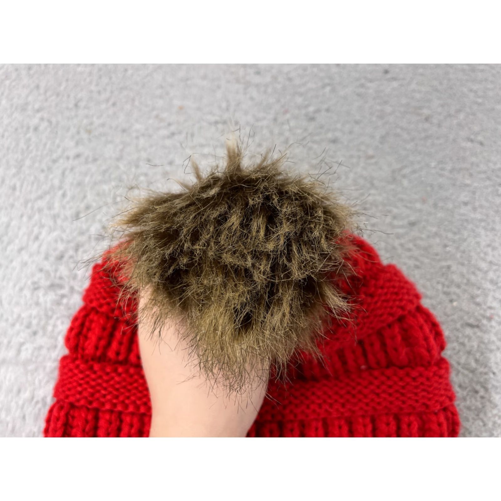 Vintage California Beanie Toque Womens One Size Red Knit Acrylic Poly Faux Fur Pom Hat Size ONE SIZE - 3 Thumbnail