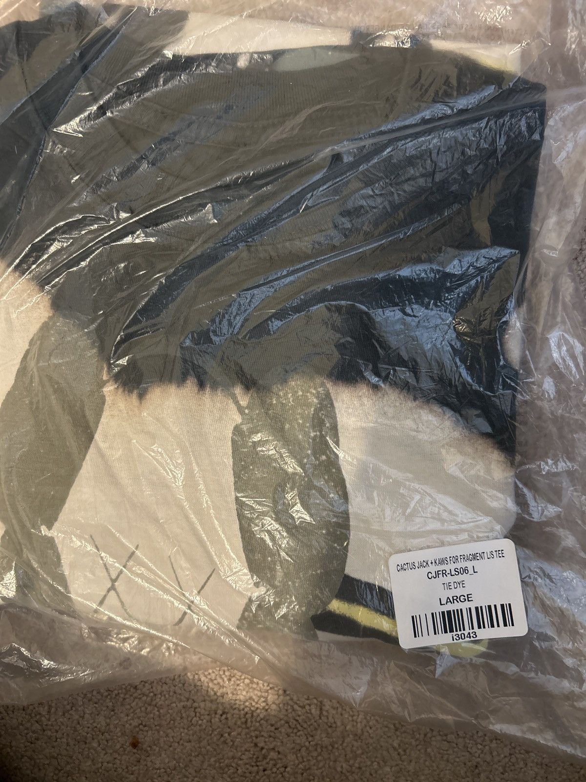Travis Scott Travis Scott x KAWS For Fragment L/STee 'Tie Dye' Size US L / EU 52-54 / 3 - 3 Thumbnail