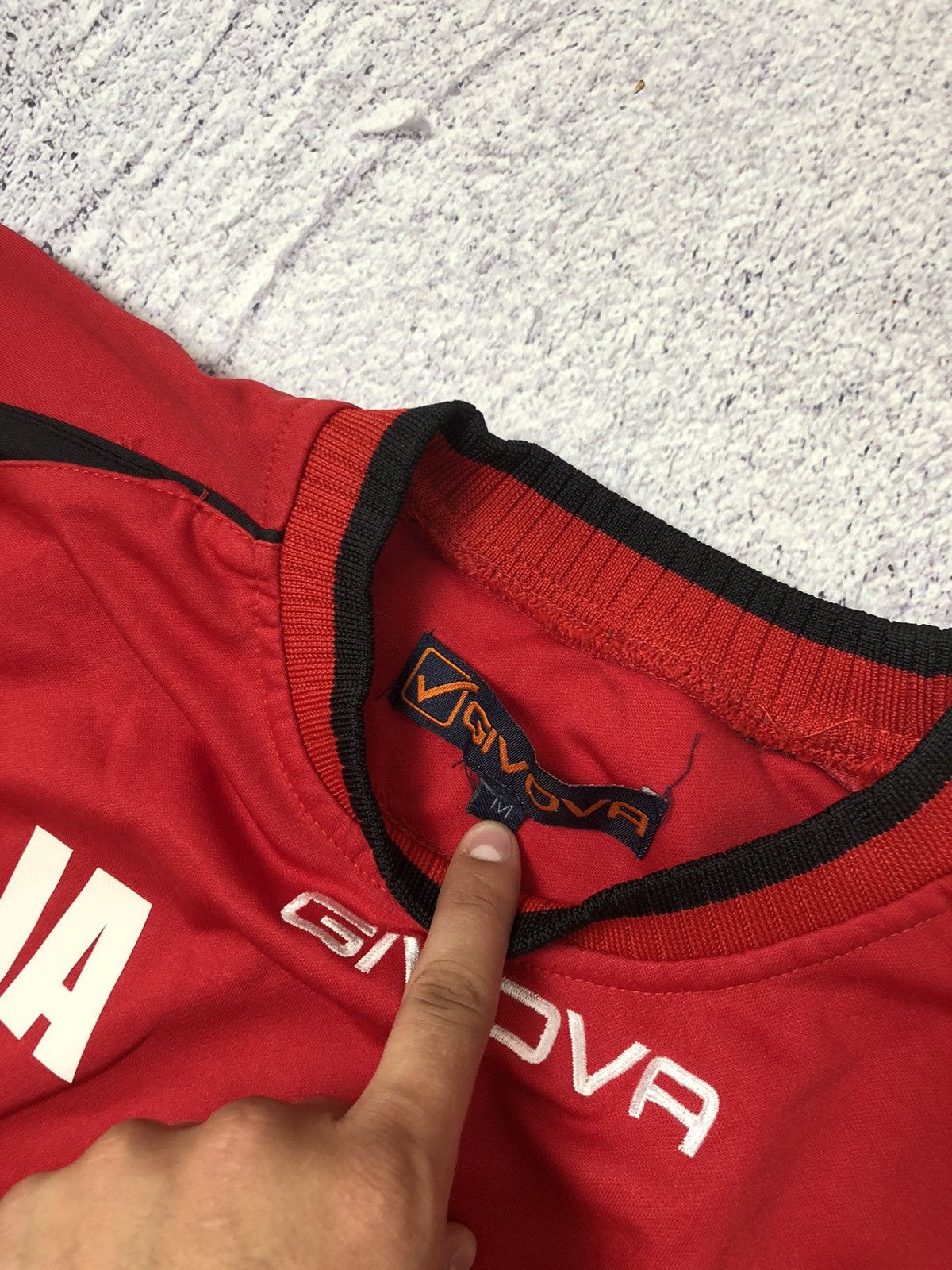 Other Men’s soccer jersey GIVOVA NEWTOWN FC SIZE L Size US L / EU 52-54 / 3 - 6 Thumbnail
