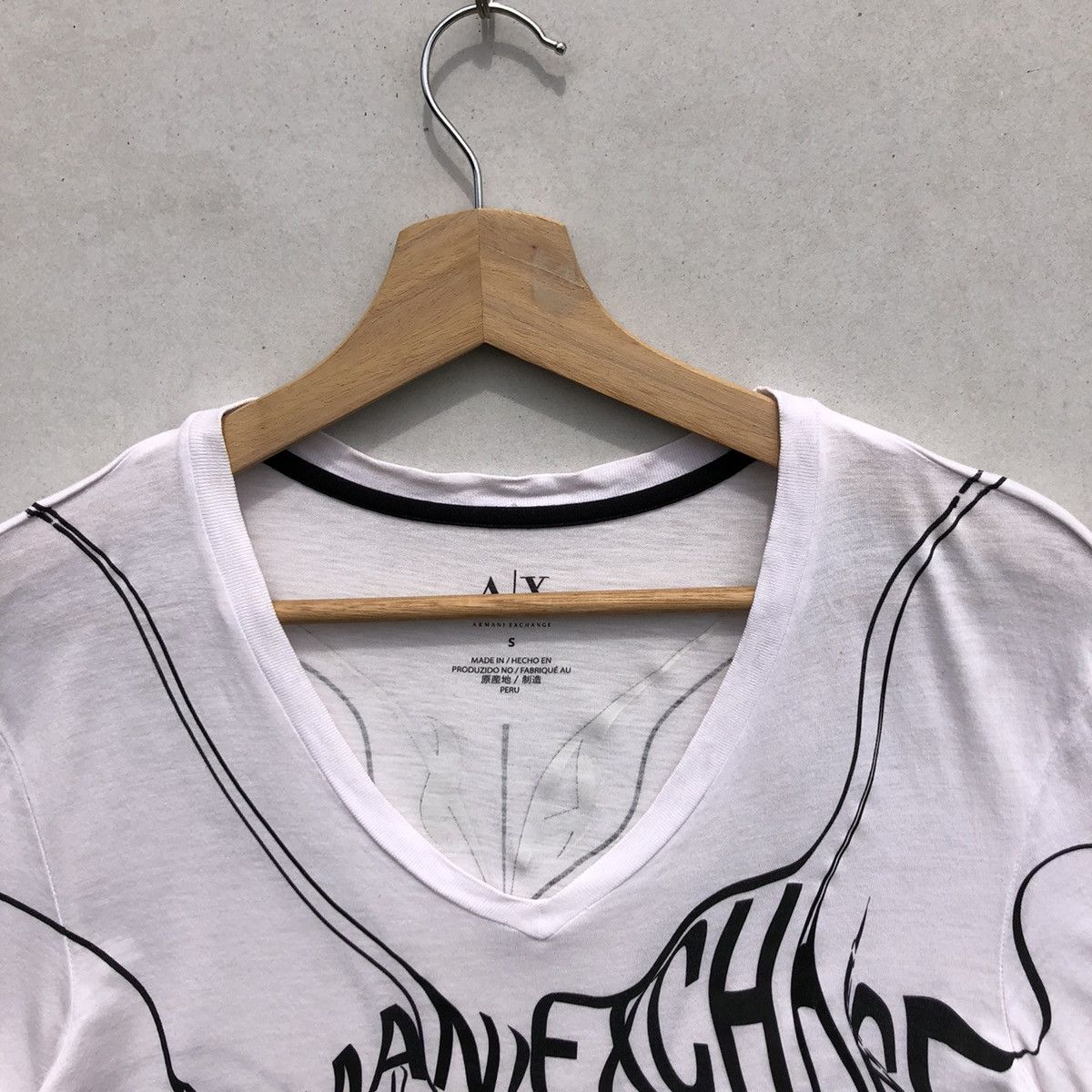 Armani Exchange 🔥Accept Binding Offer🔥 Armani Exchange Size US S / EU 44-46 / 1 - 3 Thumbnail