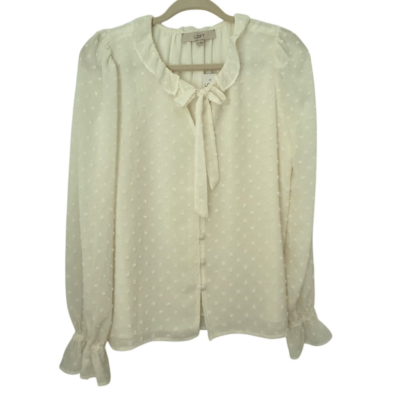 Loft NWT LOFT Cream Textured Button Blouse – Size XS Size XS / US 0-2 / IT 36-38 - 1 Thumbnail