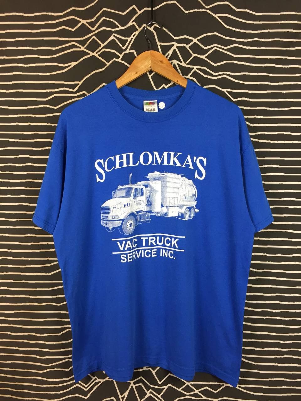 Vintage Vtg 00s FOTL Schlomka's Vac Truck We Suck! Graphic Tee Size US XL / EU 56 / 4 - 1 Thumbnail