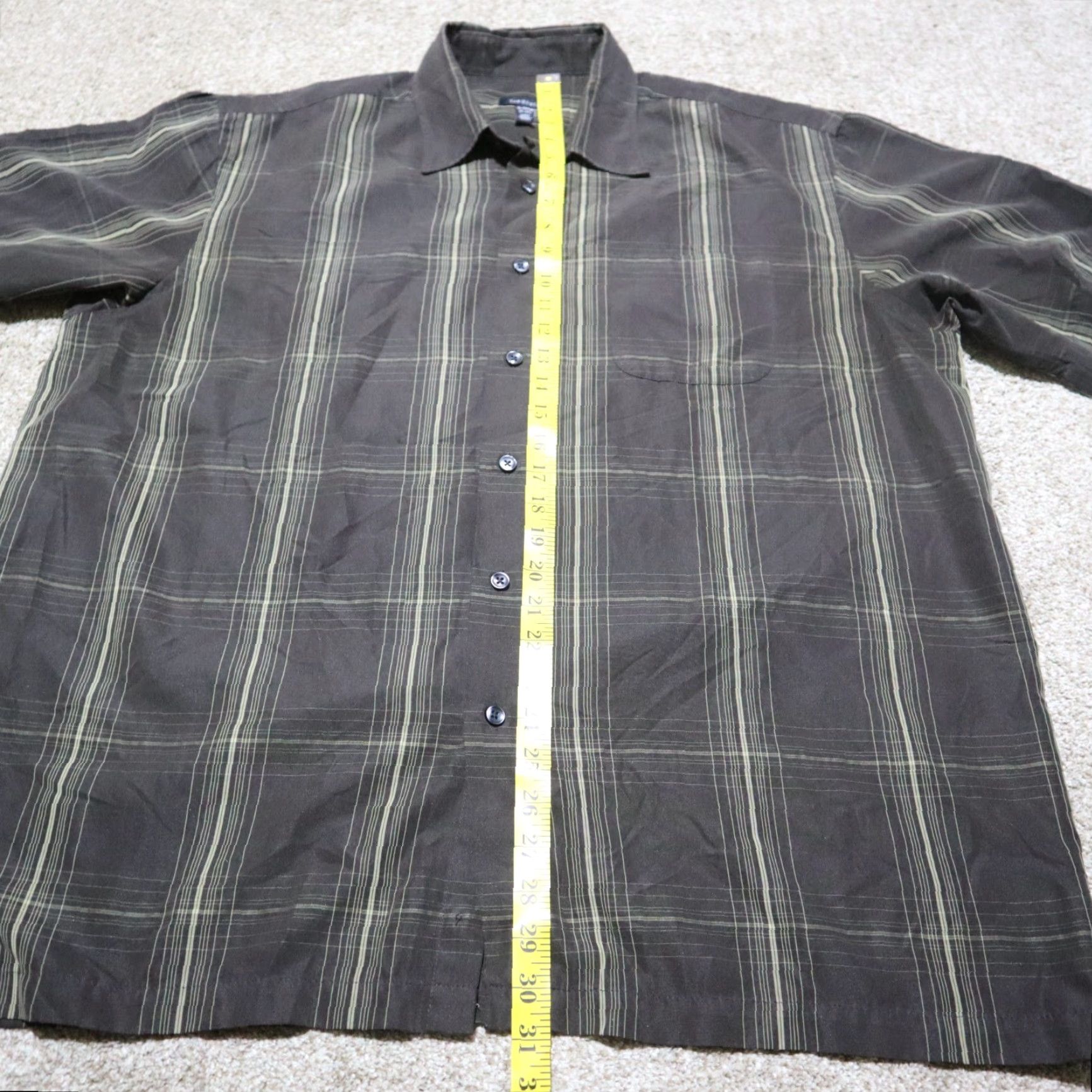 Van Heusen Van Heusen Shirt Men's Size 17.5 XL Solid Brown Plaid Pocket Button Up Size 46R - 6 Thumbnail