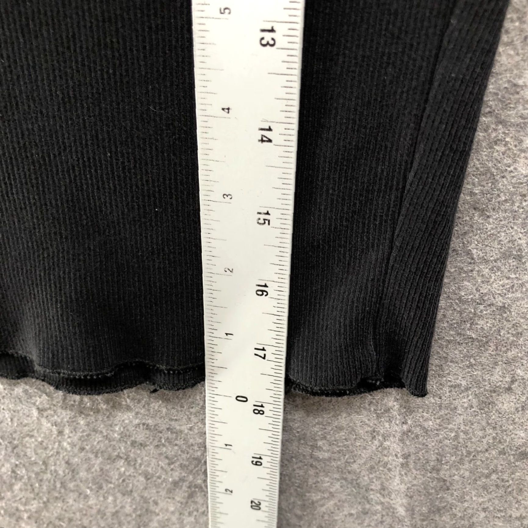 Zara Zara Mock Neck T Shirt Womens S Black Ribbed Cropped Fitted Cotton Blend Knit Short Sleeve Spain Vintage? No. (Remove N/A) Size S / US 4 / IT 40 - 7 Thumbnail