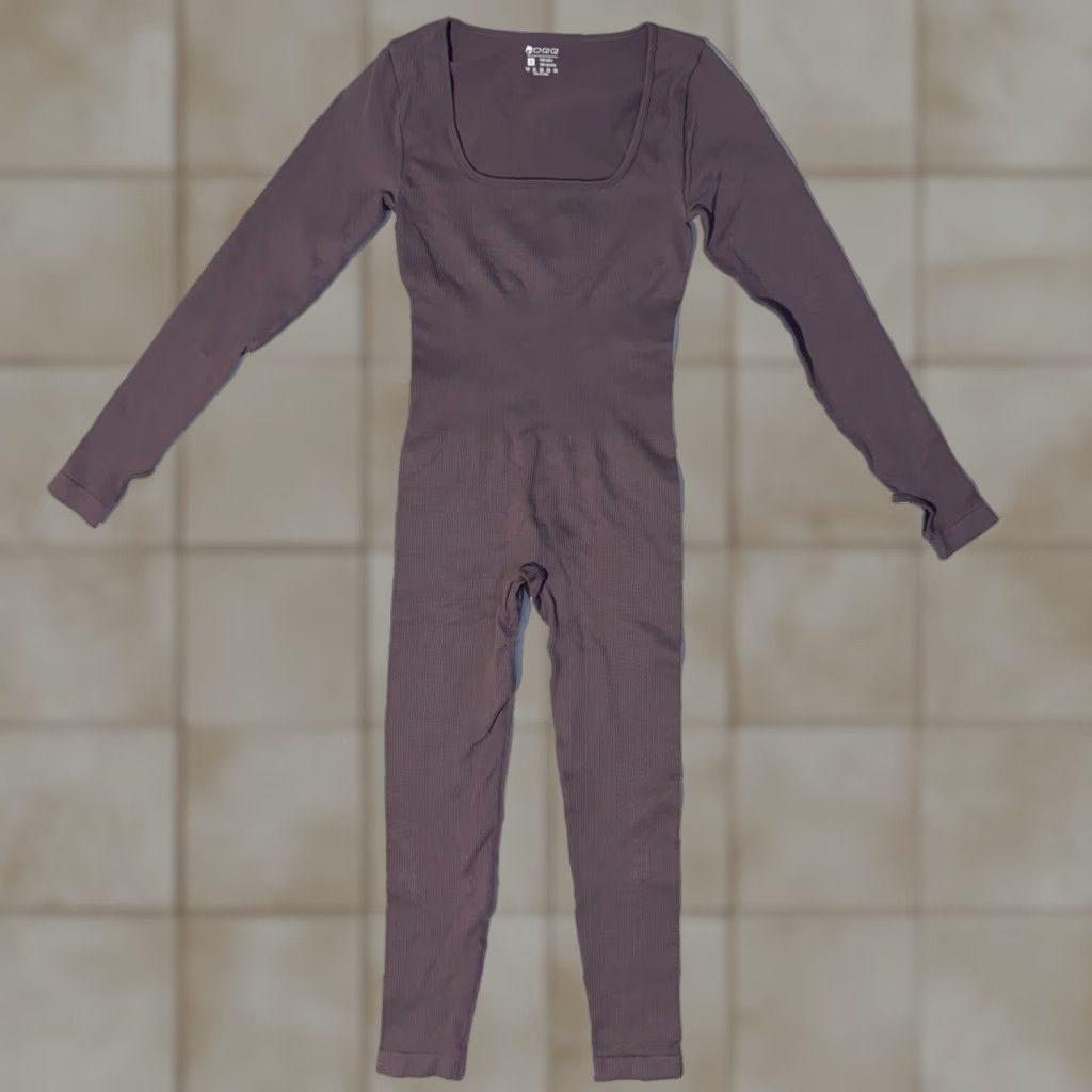 Vintage OQQ Jumpsuit S Gray Yoga Workout Ribbed Long Sleeve square neck Sport Women Size S / US 4 / IT 40 - 1 Thumbnail