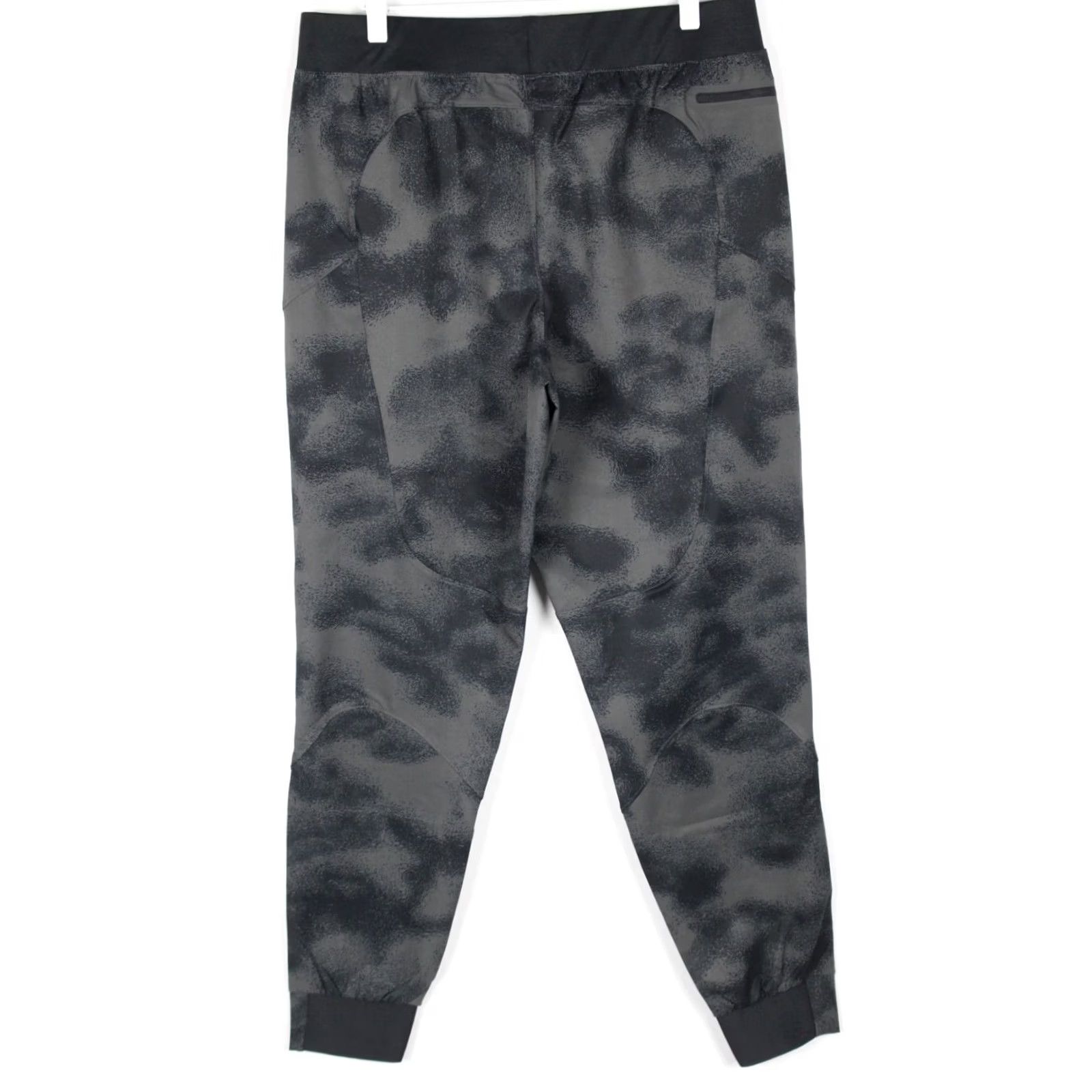 Under Armour Under Armour Men's UA Ustoppable Print Jogger Large Black Camo 1352027 010 Size US 33 - 2 Thumbnail
