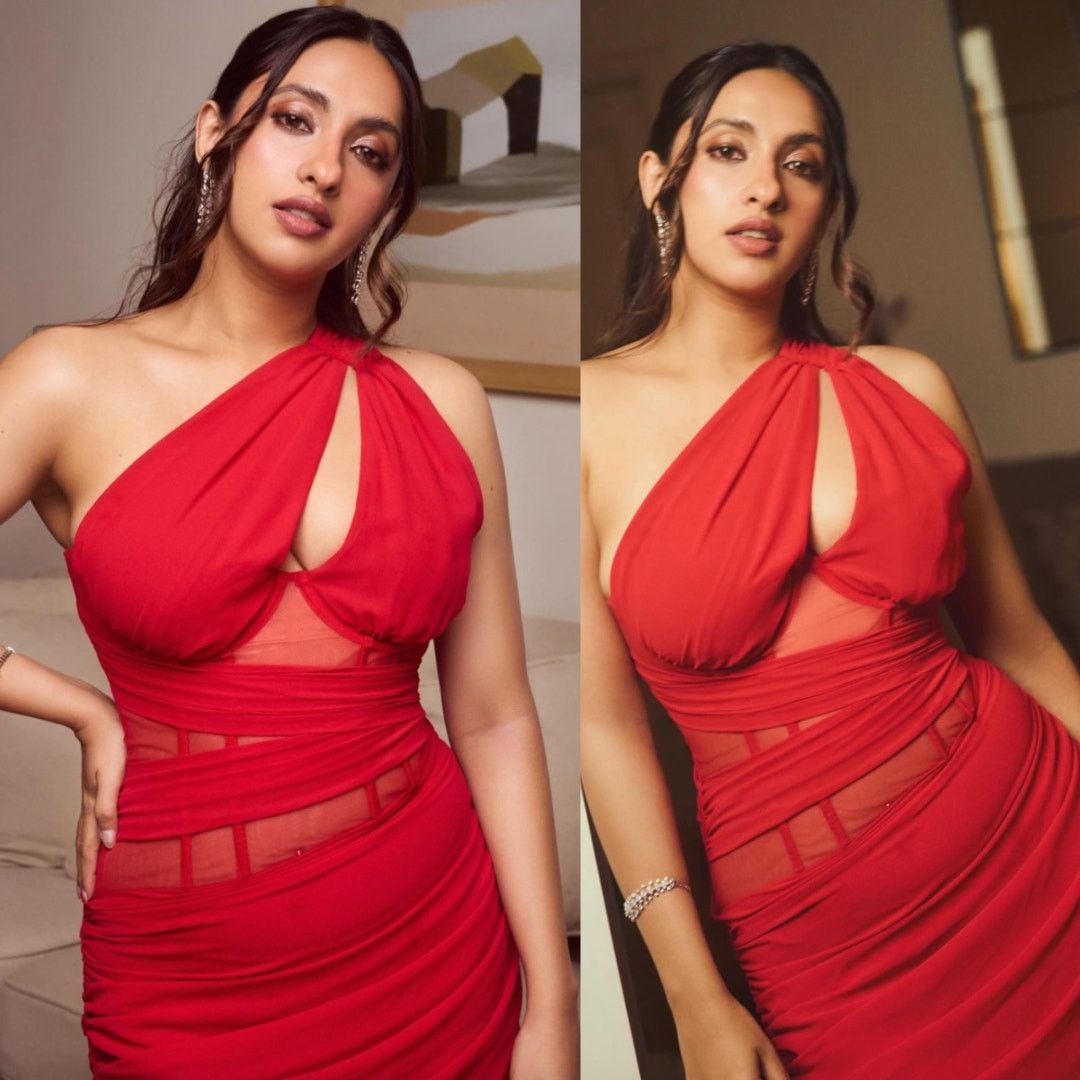 REVOLVE NBD | NWT Christian Gown in Red Corset Maxi Dress S Size S / US 4 / IT 40 - 3 Thumbnail