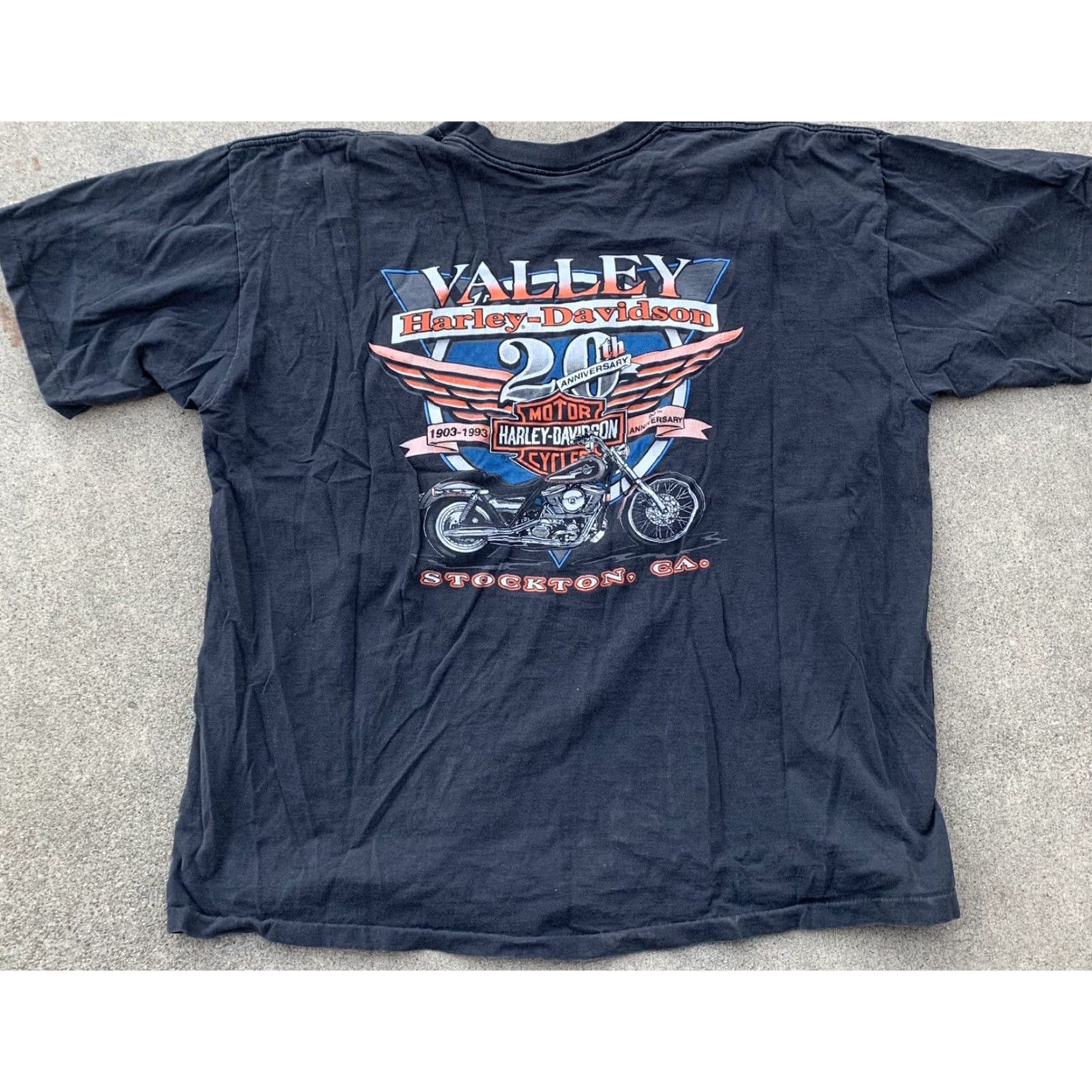 Harley Davidson VINTAGE Harley-Davidson t-shirt Men 3XL Black graphic tee 1993 90th anniversary blue flames USA Stockon (Stockton) XXXL Size US XXL / EU 58 / 5 - 4 Thumbnail