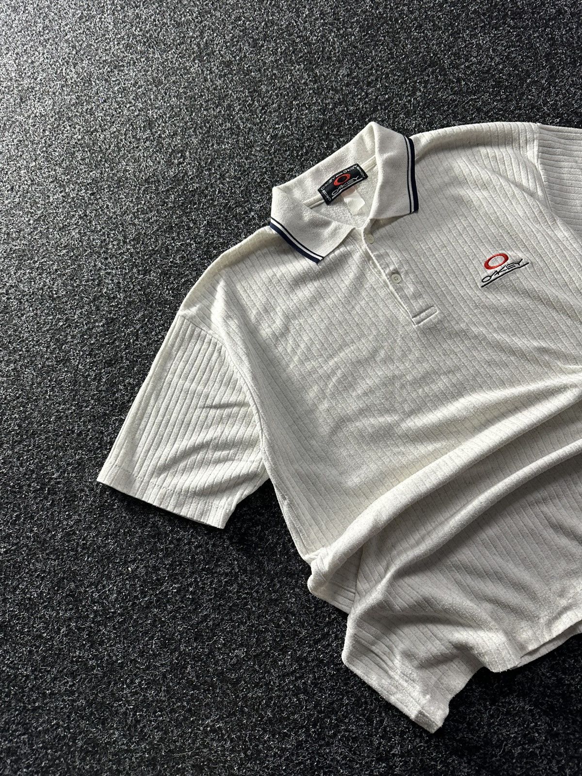 Oakley × Vintage 🚨 VINTAGE OAKLEY LOGO POLO TENNIS RARE 90s GORPCORE Size US M / EU 48-50 / 2 - 2 Thumbnail