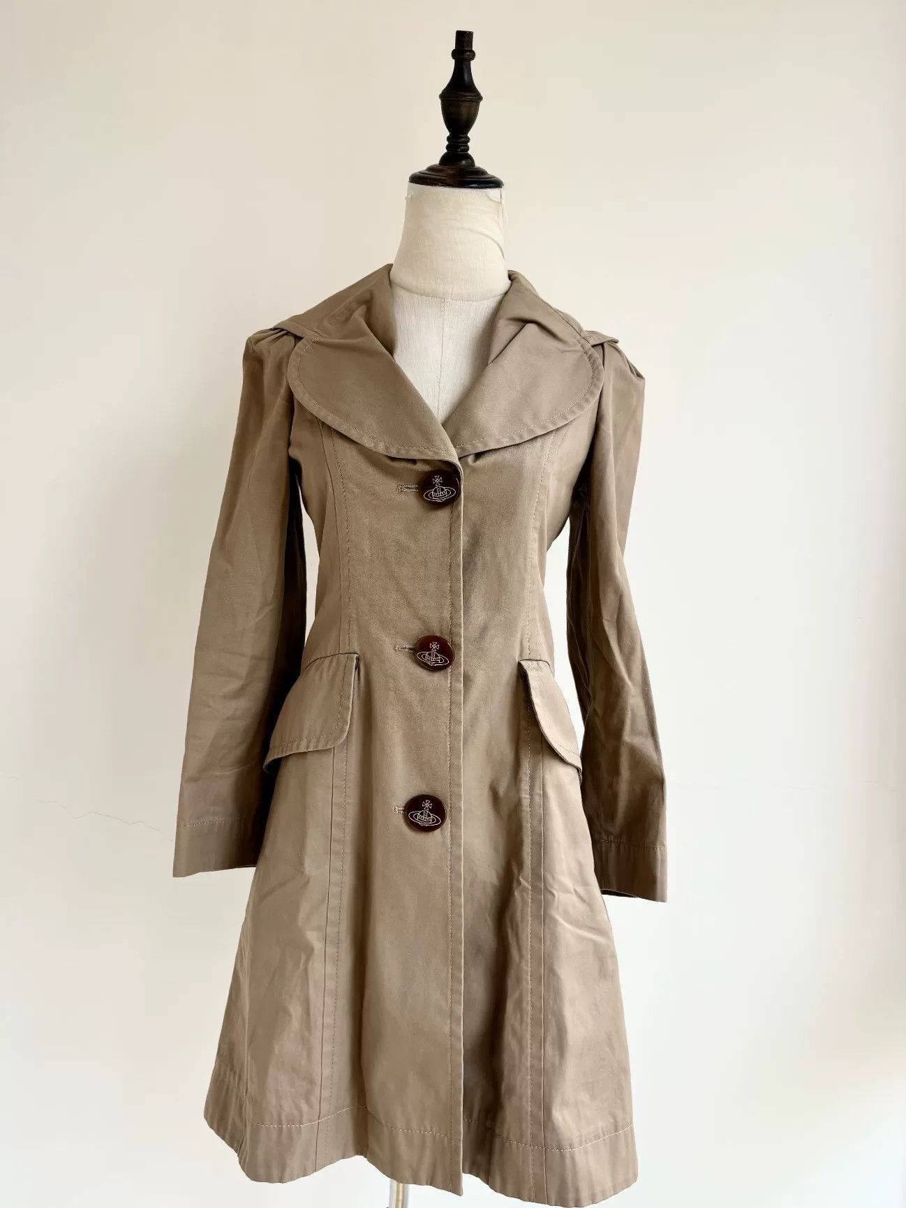 Vivienne Westwood Vivienne Westwood Vintage Khaki Trench Coat Size M / US 6-8 / IT 42-44 - 1 Thumbnail