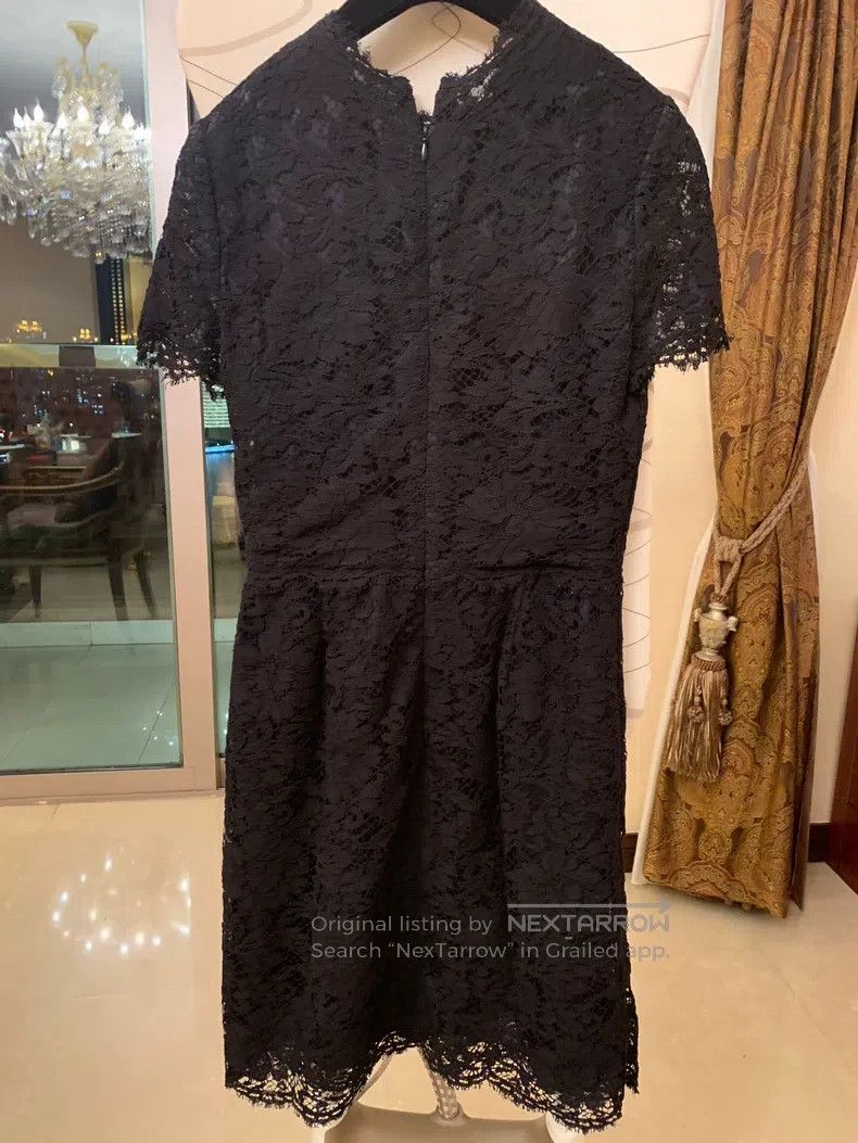 Valentino Valentino Classic lace black short sleeve dress Size S / US 4 / IT 40 - 5 Thumbnail