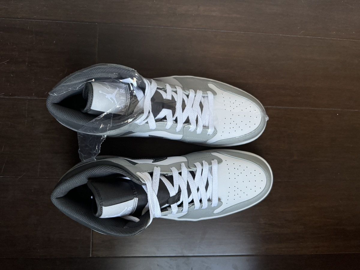 Jordan Brand × Nike Jordan 1 mid Light Smoke Grey Anthracite Size US 13 / EU 46 - 5 Thumbnail