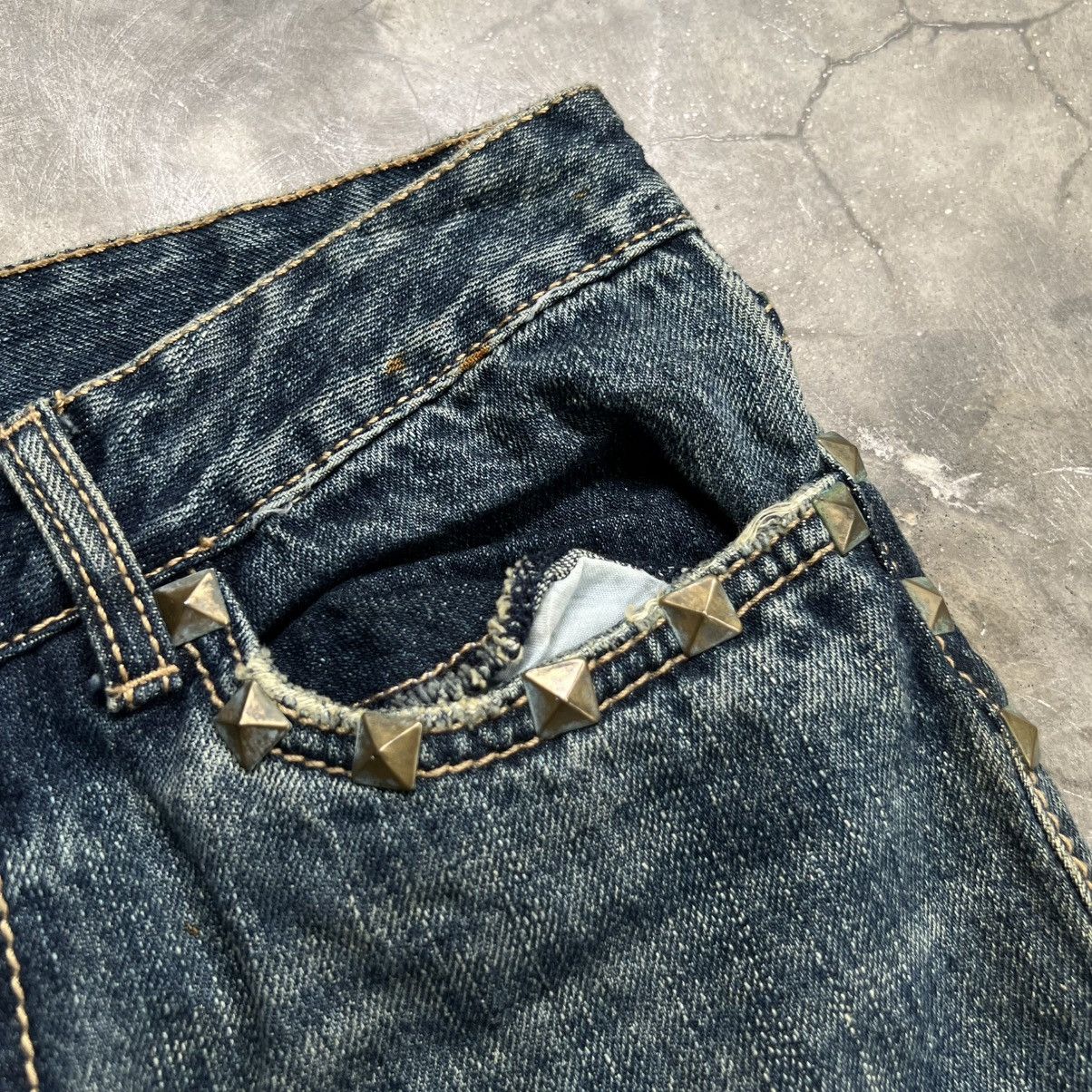 Le Grande Bleu (L.G.B.) 2000s LGB Style Studed Distressed Flare Jeans Size US 29 - 10 Thumbnail