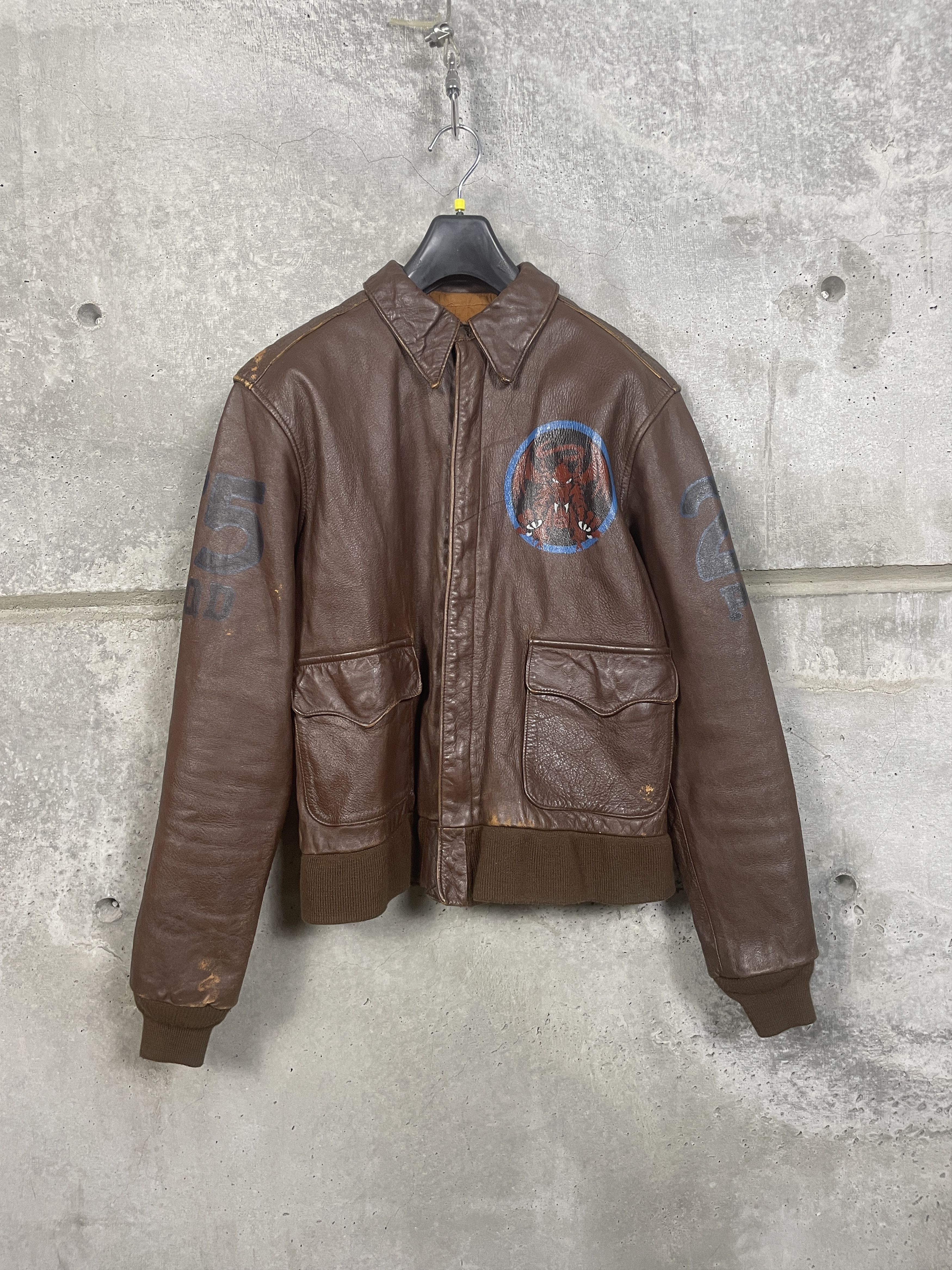 AVIREX TYPE A-2 レザーフライトジャケット Dago Red 希少名作☆ AVIREX アヴィレックス TYPE A-2 羊革 レザーフライト