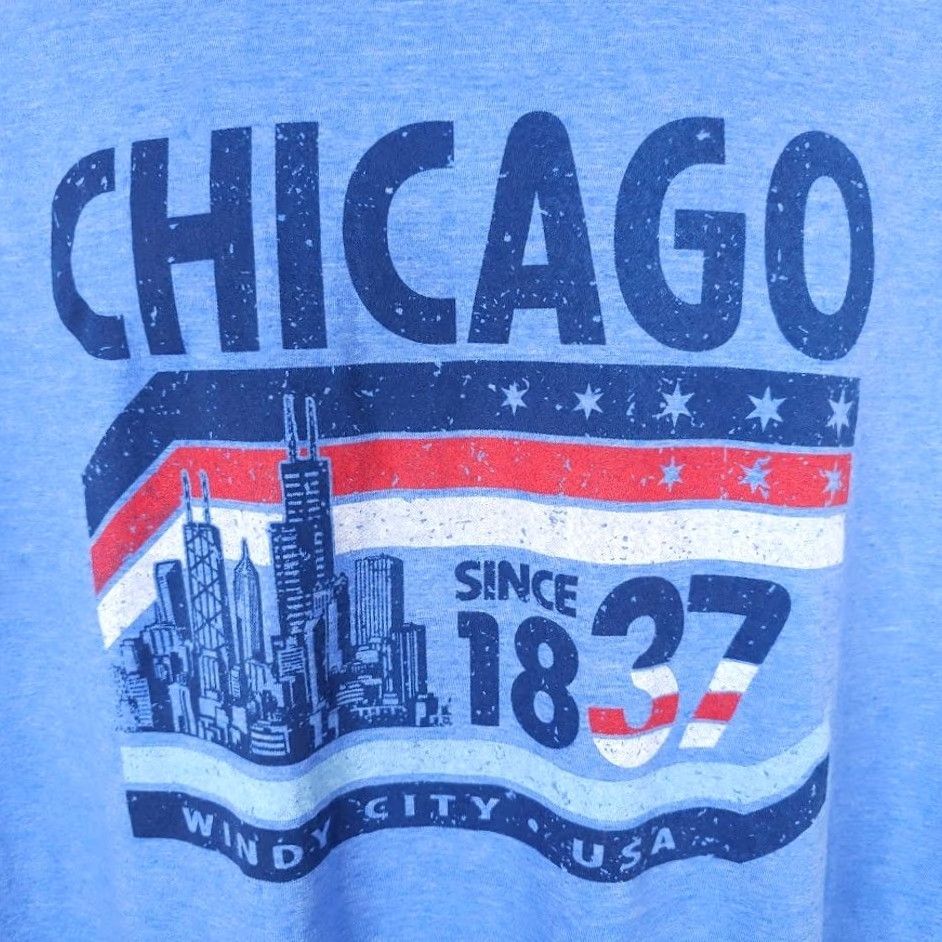 Gildan VINTAGE Chicago T Shirt Mens 2XL Blue Windy City Travel Destination Tee Size US XXL / EU 58 / 5 - 3 Thumbnail