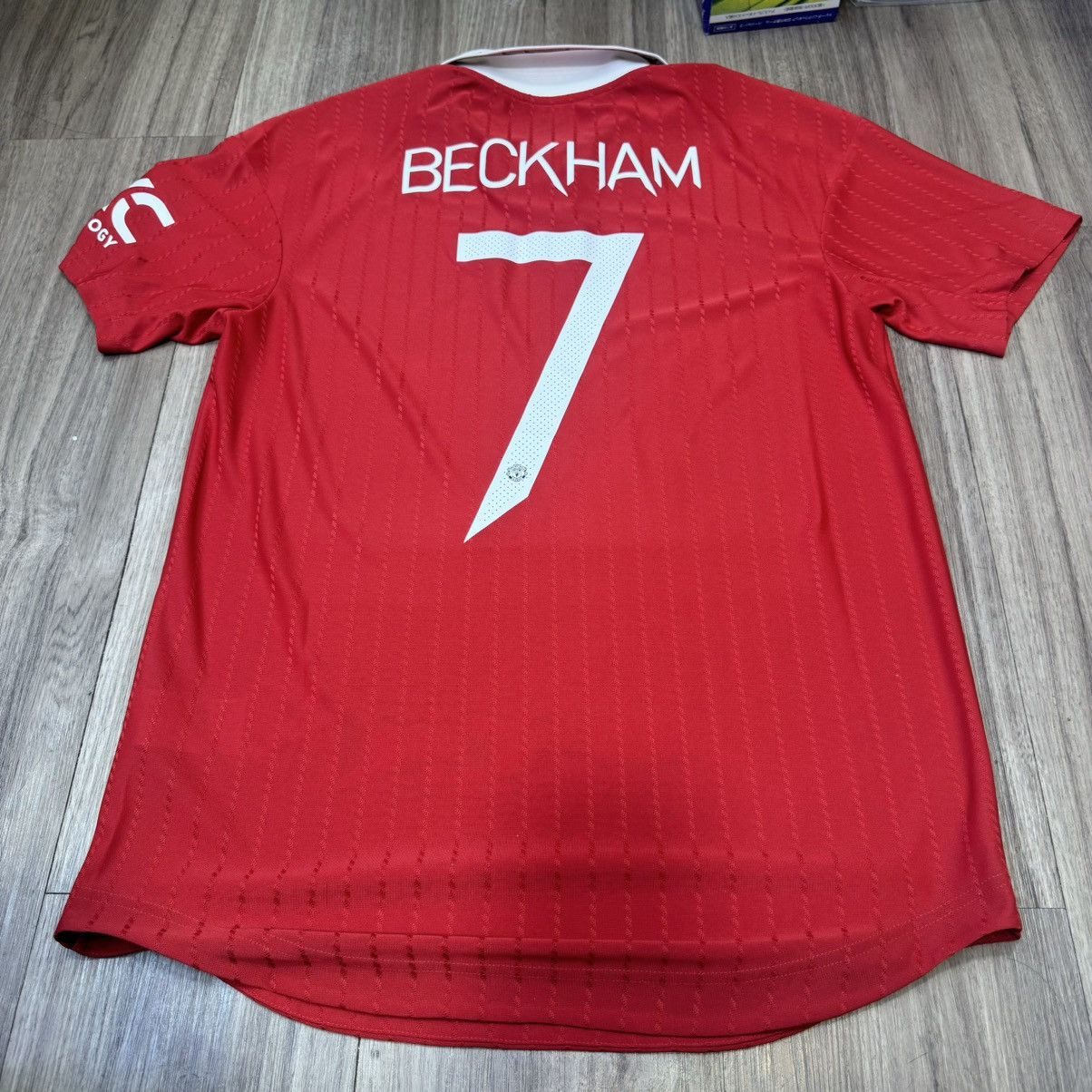 Adidas Manchester United 22/23 player issued shirt #7 Beckham(bnwt) Size US M / EU 48-50 / 2 - 3 Thumbnail
