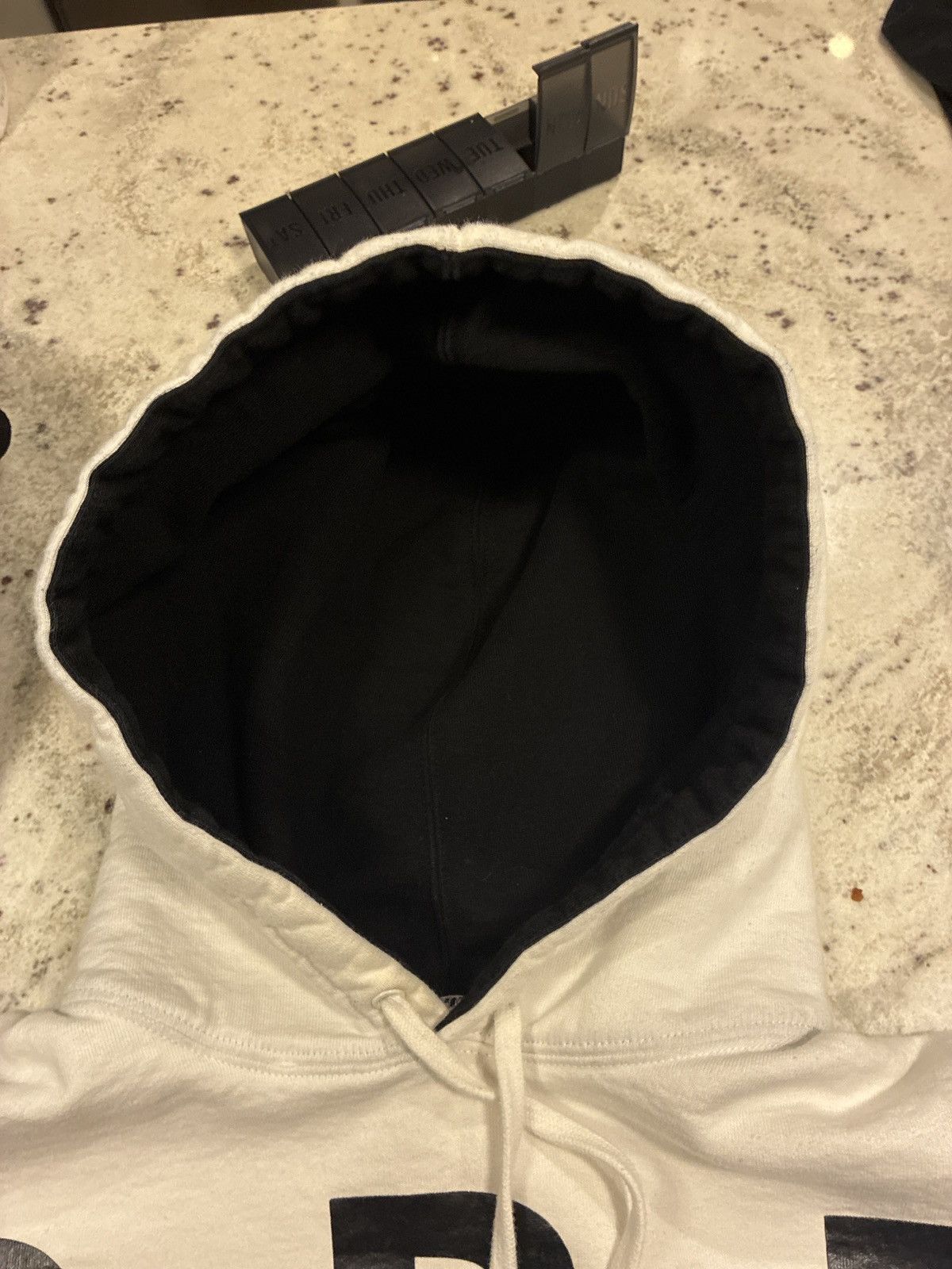 Supreme White supreme hoodie Size US M / EU 48-50 / 2 - 2 Thumbnail