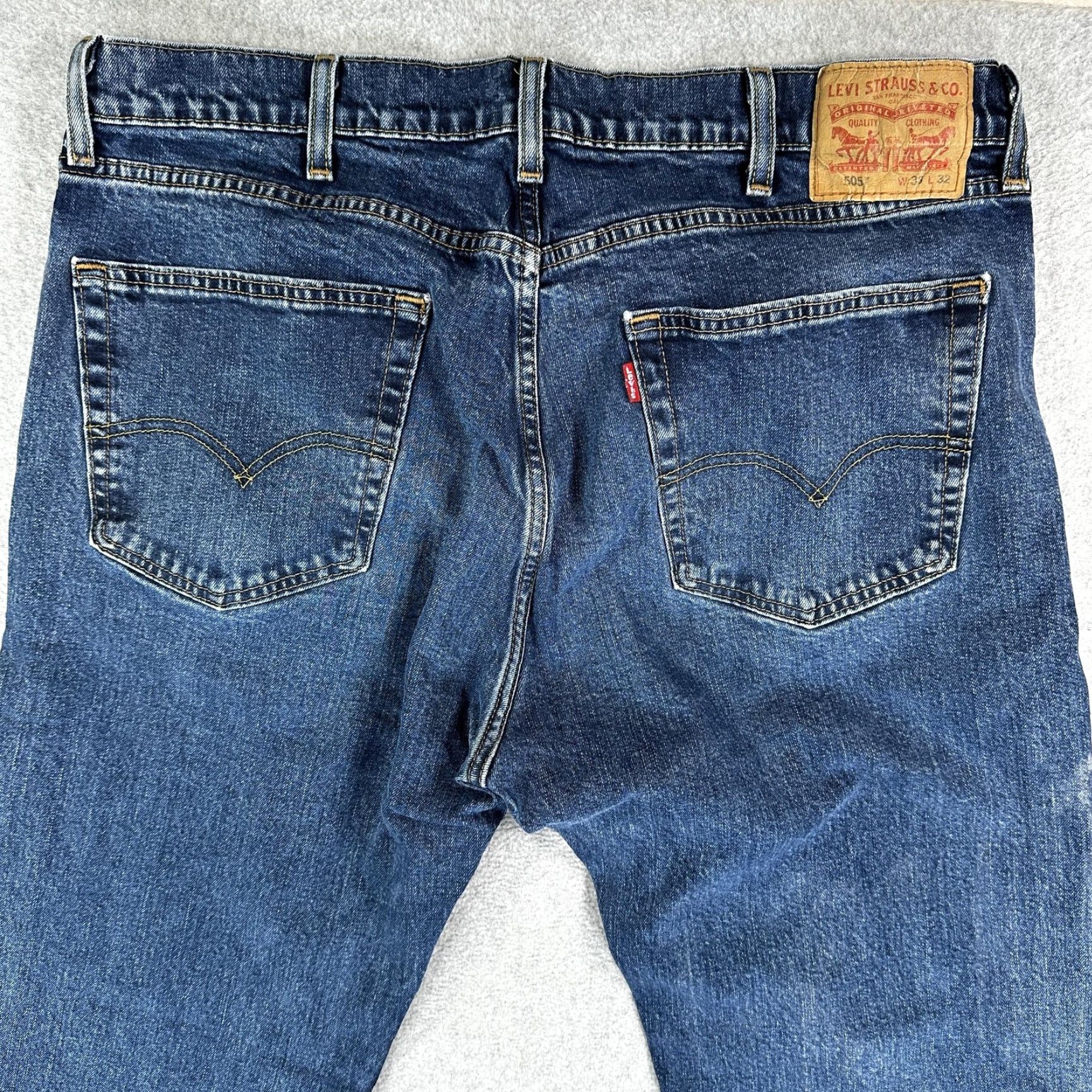 Levi's Levi's 505 Jeans Mens 38x32 Blue Straight Regular Fit Denim Pants Medium Wash Size US 38 / EU 54 - 4 Thumbnail