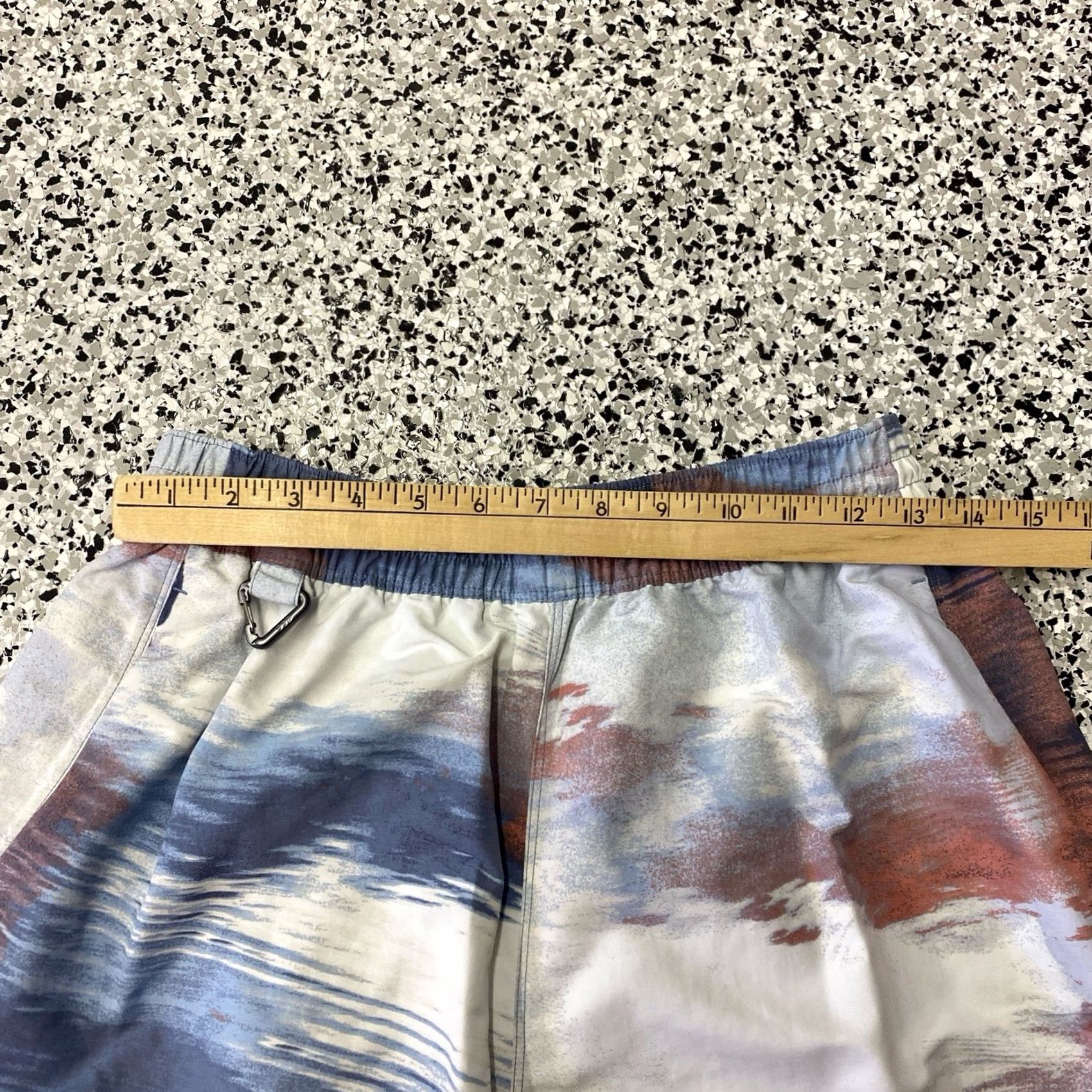 Nike ACG NWT Nike ACG High Waist Shorts Small LIGHT ARMORY BLUE/ WHITE Size 28" / US 6 / IT 42 - 3 Thumbnail