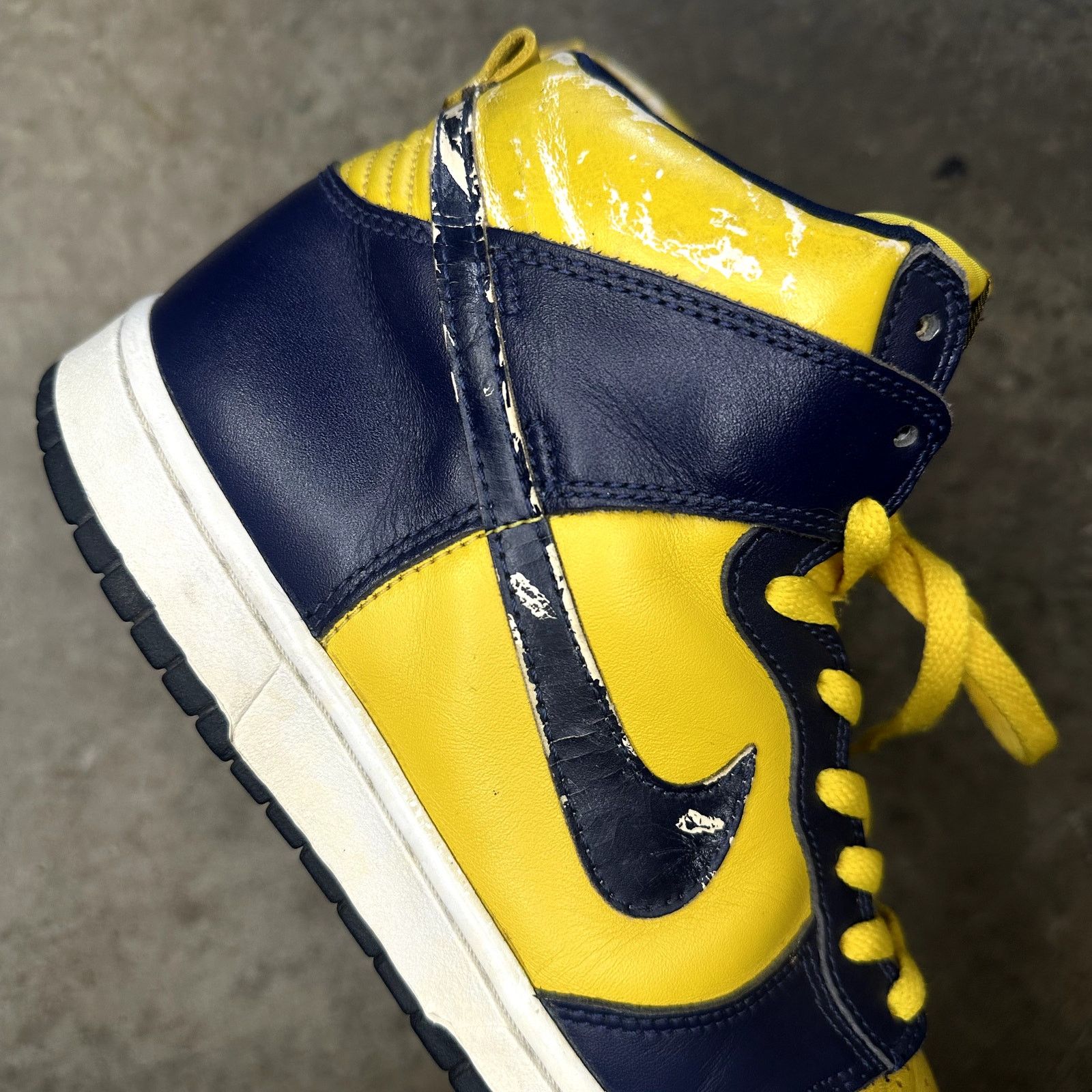 Nike 1999 Nike Dunk Hi 'Michigan' Size US 9 / EU 42 - 8 Thumbnail