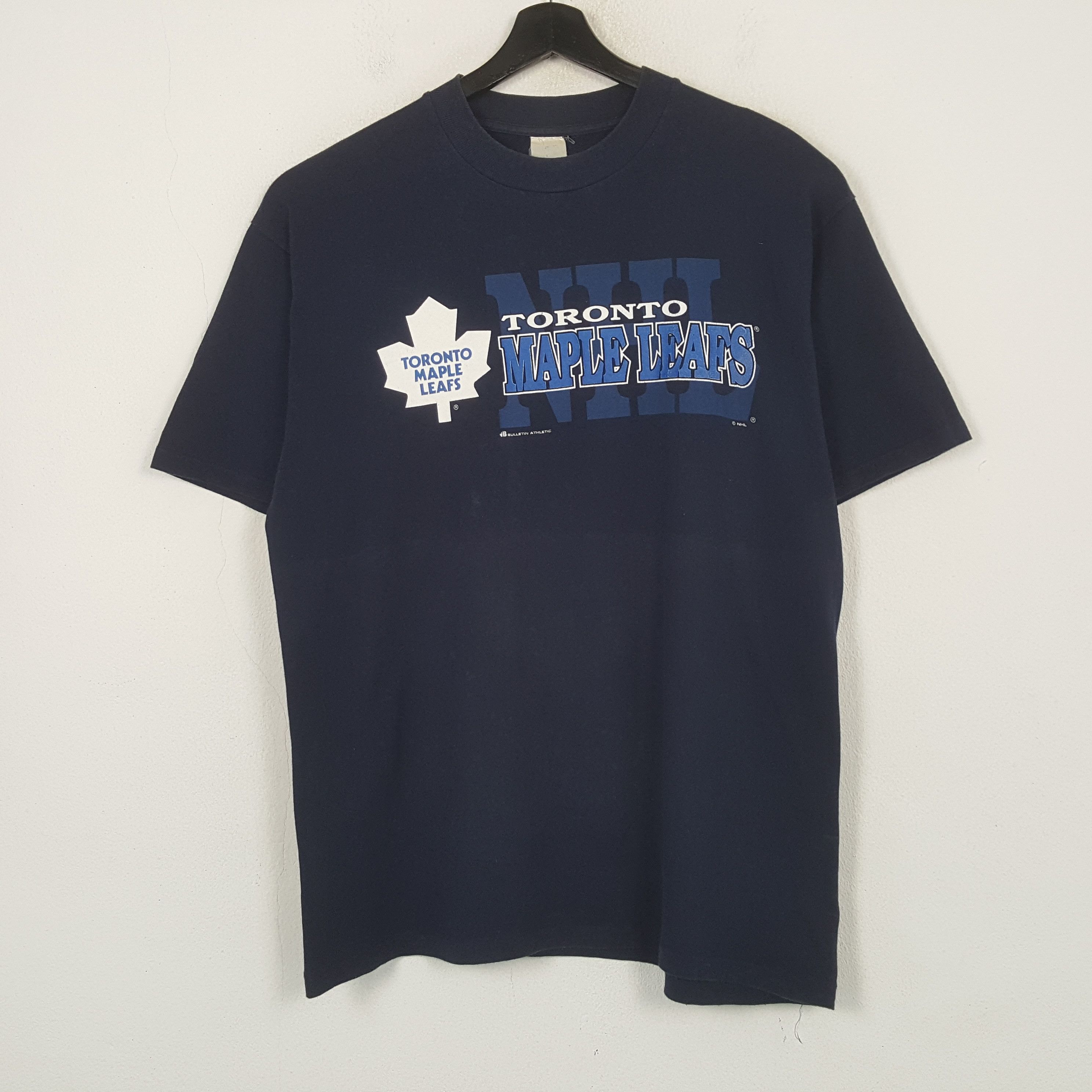 Vintage Toronto Maple Leafs Ice Hockey Team Vintage Tshirt RR27 Size US L / EU 52-54 / 3 - 1 Thumbnail