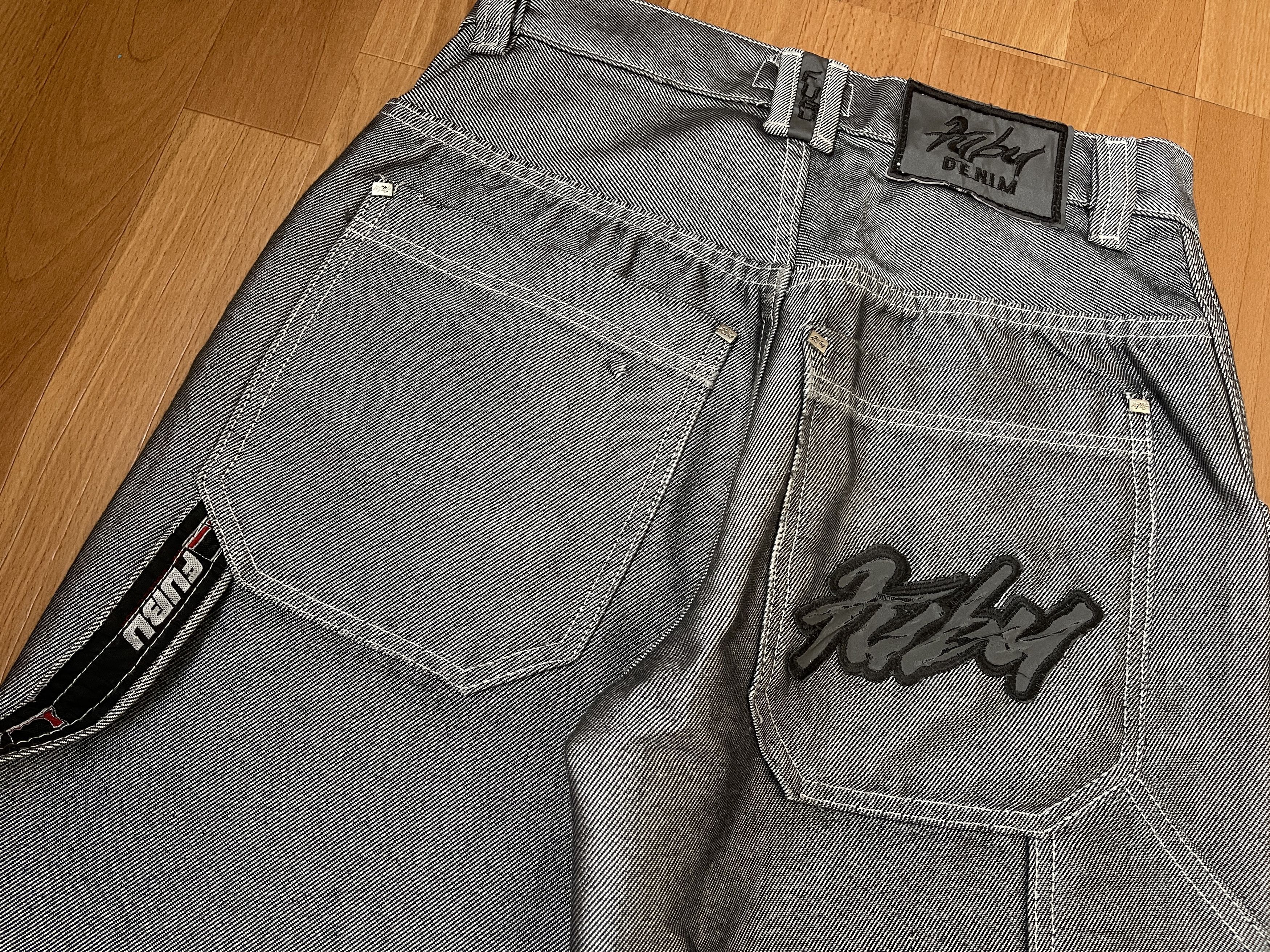 Fubu FUBU jeans shiny vintage baggy jeans silver metallic size 28 Size US 28 / EU 44 - 8 Thumbnail