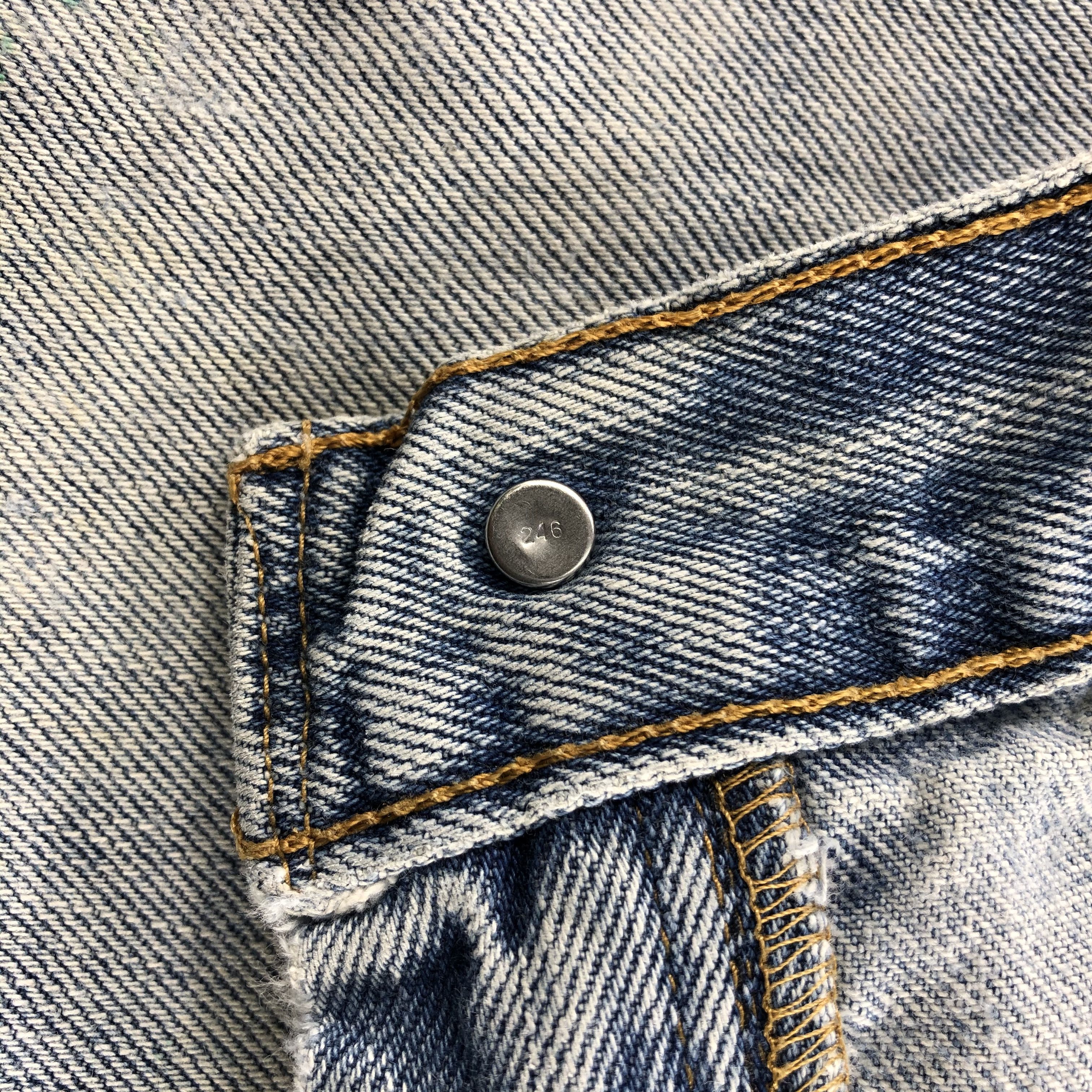 Levi's × Vintage Vintage Light Wash Levis Jeans Lot 505-JM819 Size US 34 / EU 50 - 9 Thumbnail