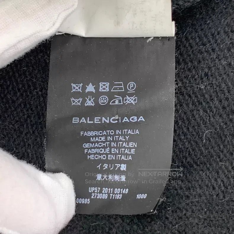 Balenciaga Balenciaga Black wolf head inlay flower wool round neck lo Size XS / US 0-2 / IT 36-38 - 8 Thumbnail