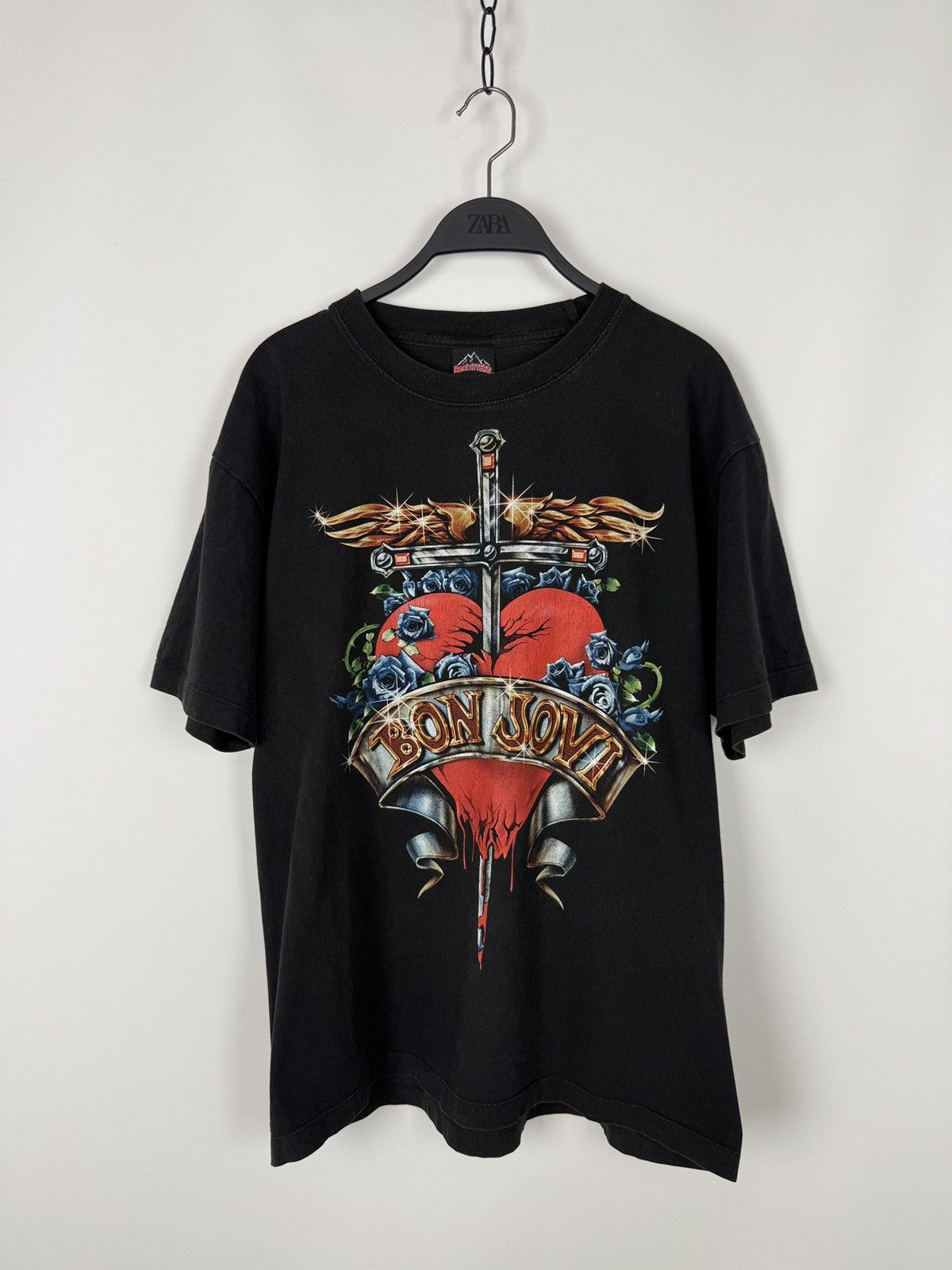 Band Tees Y2K Vintage Bon Jovi Heart & Dagger Graphic T-Shirt Size US L / EU 52-54 / 3 - 1 Thumbnail