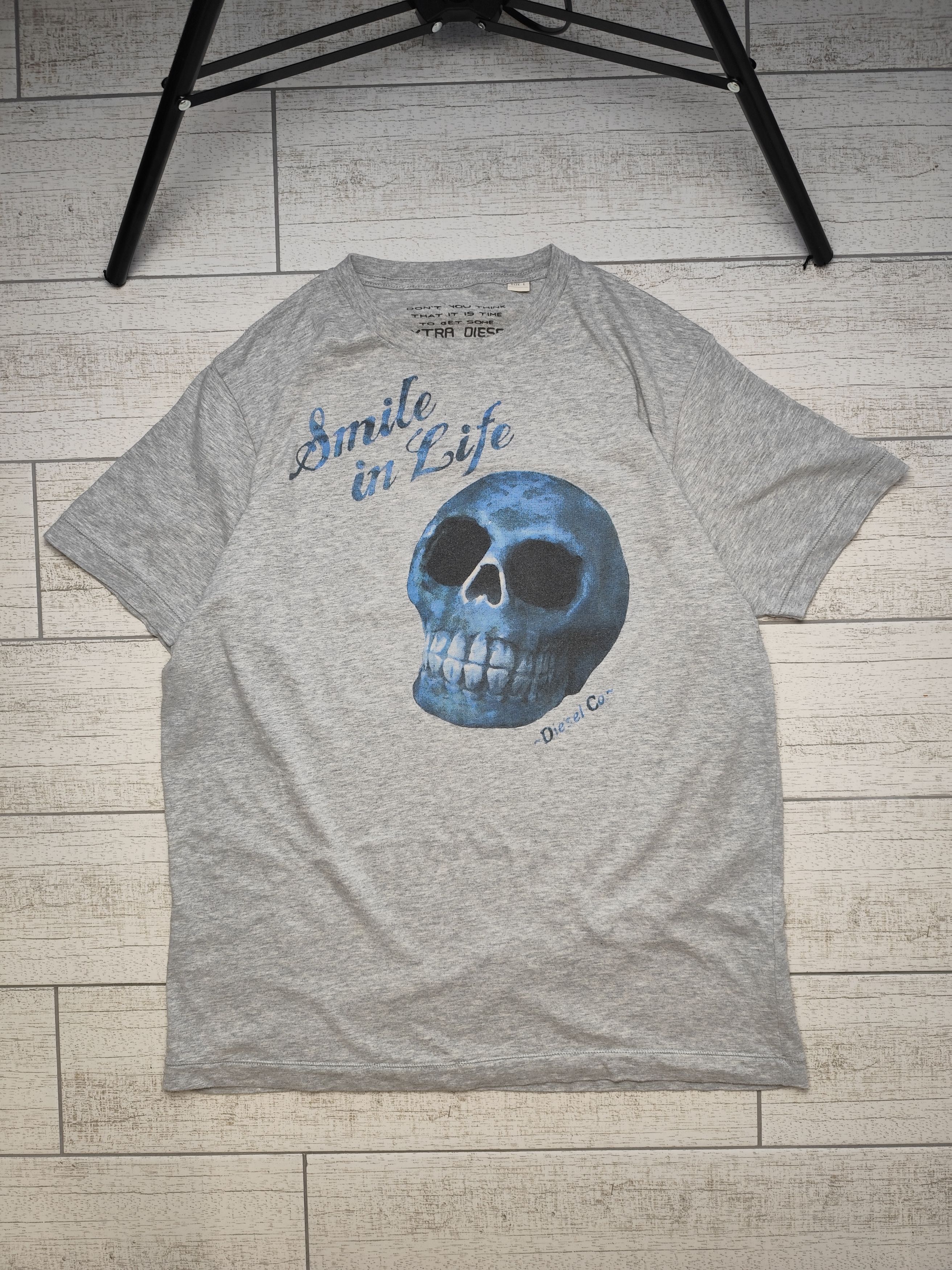 Diesel × Vintage Vintage Diesel Smile In Life Skull Single Stitch T-Shirt Size US L / EU 52-54 / 3 - 1 Thumbnail