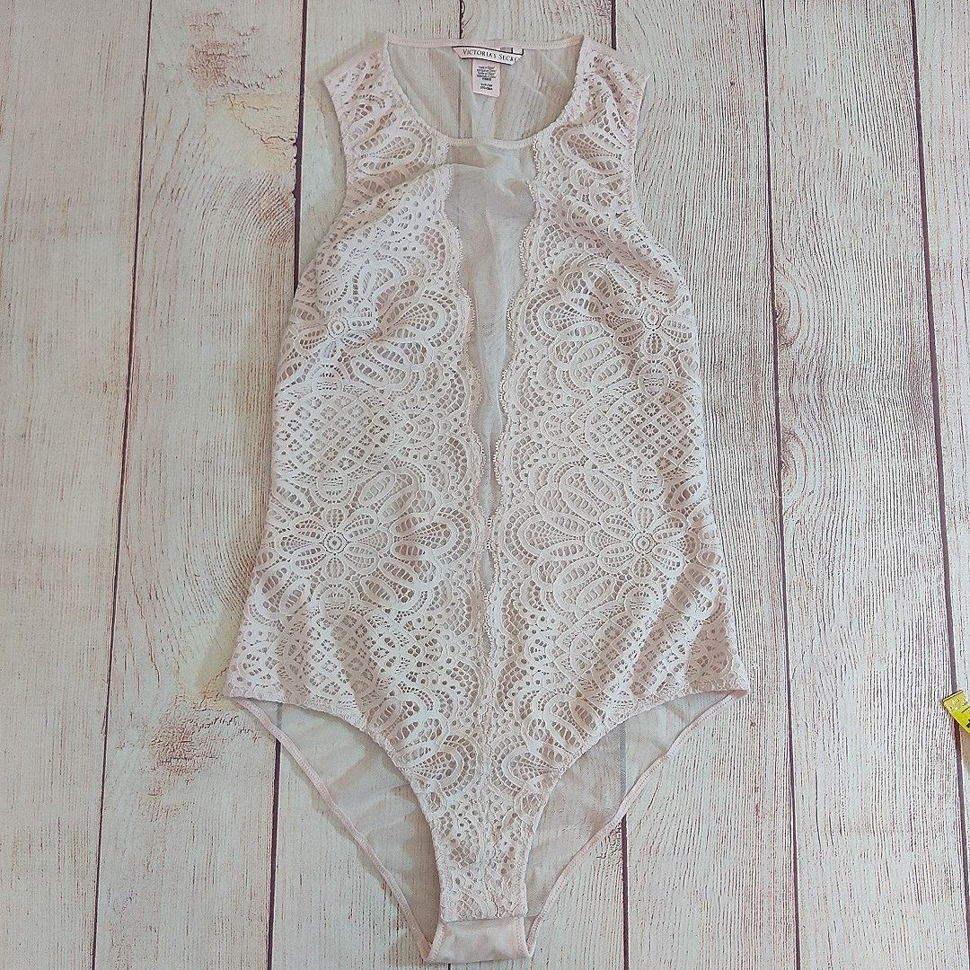 Victoria's Secret Victoria's Secret sheer pink mesh lace bodysuit sz S Size S / US 4 / IT 40 - 5 Thumbnail