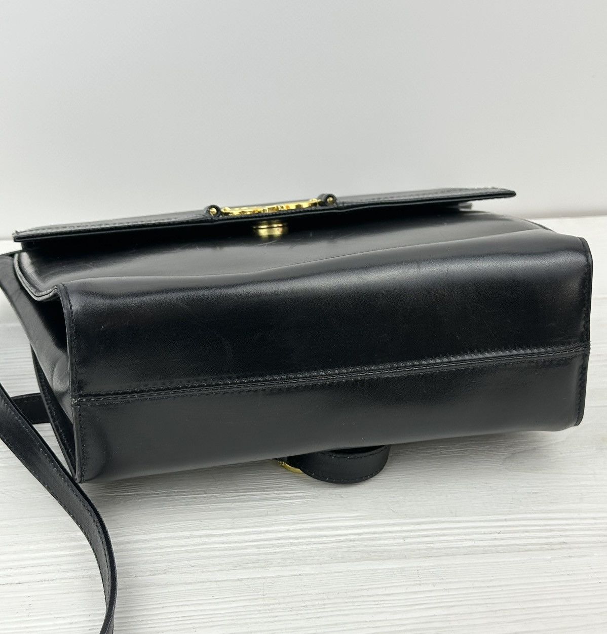 Salvatore Ferragamo × Vintage Salvatore Ferragamo GANCINI Logo Leather Shoulder Bag Women Size ONE SIZE - 4 Thumbnail