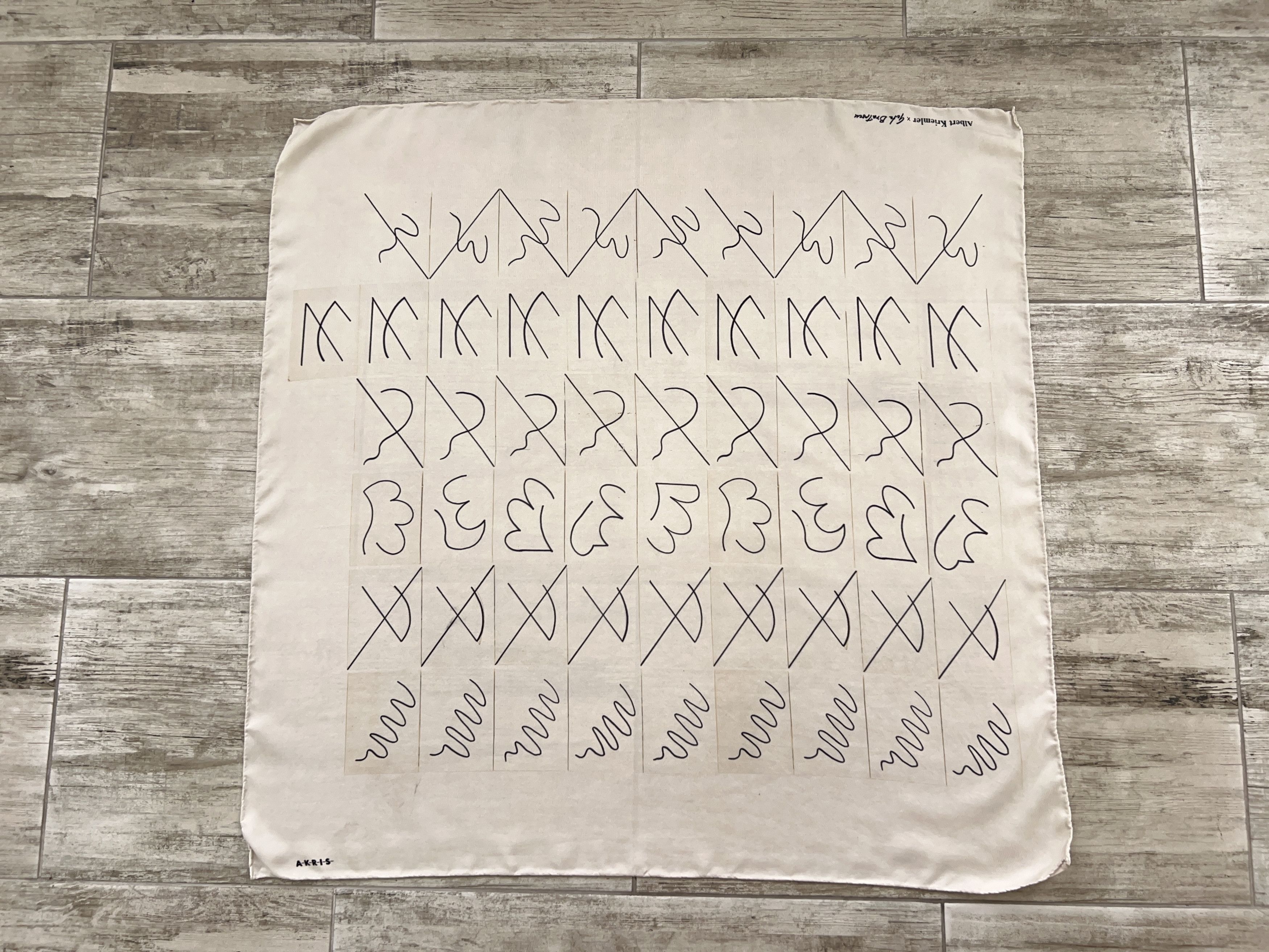 Akris × Designer Akris Albert Kriemler x Geta Brātescu Silk Square Scarf Size ONE SIZE - 1 Thumbnail