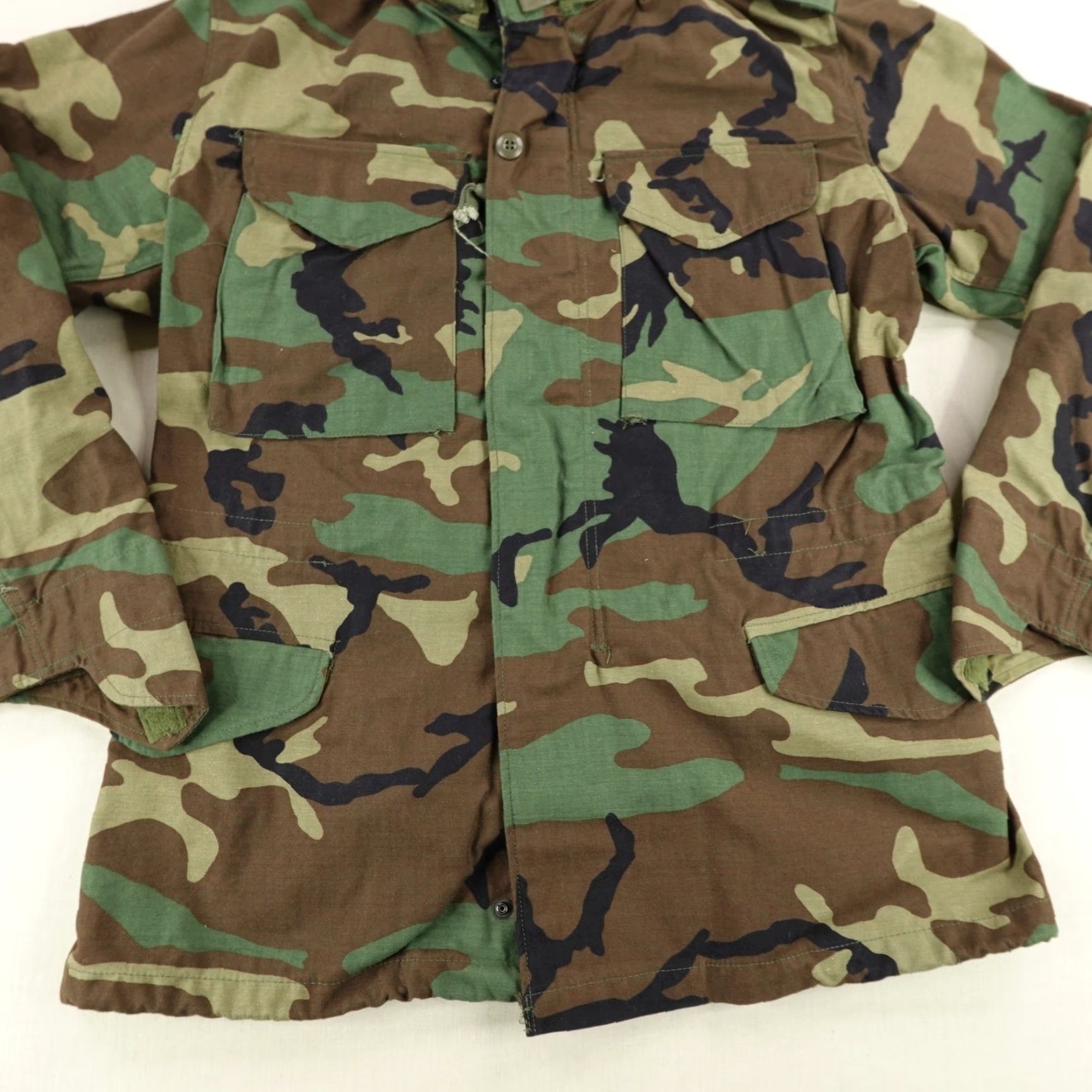 Vintage VINTAGE US Army Jacket Mens S Woodland Camo 80s M65 Alpha M65 Field Coat Hooded Full Zip Winter Weathergear Size US S / EU 44-46 / 1 - 3 Thumbnail