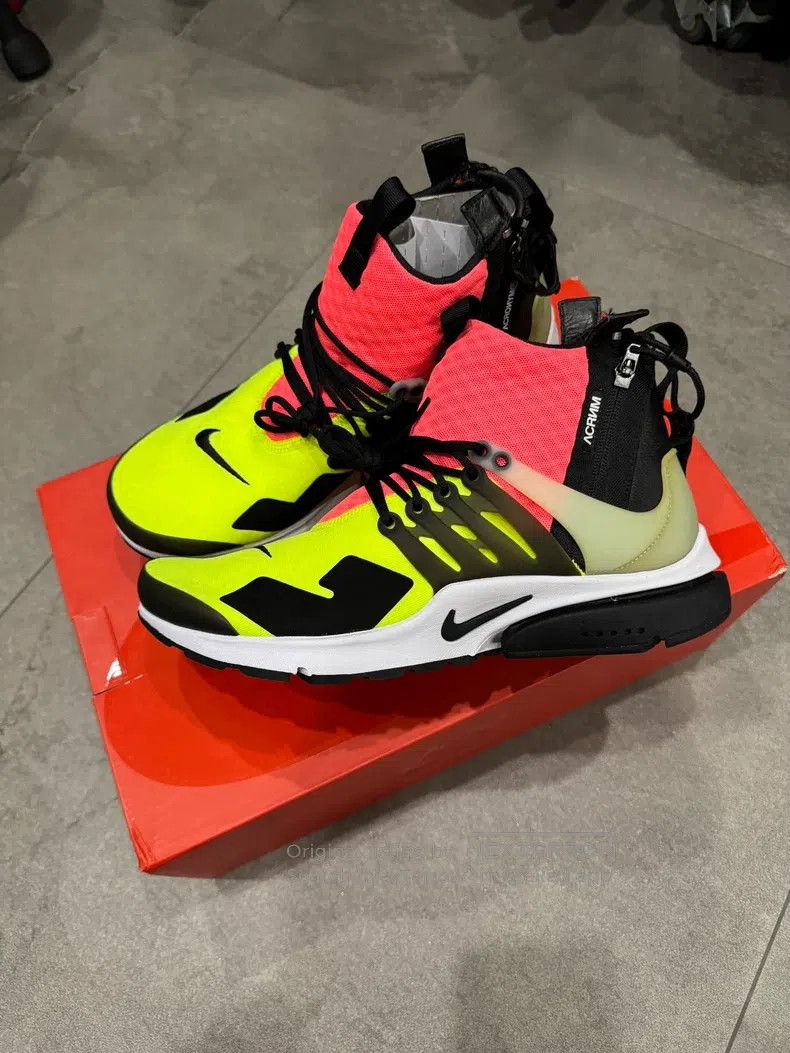 Acronym Acronym size M Pink and green sneakers Size US 9 / EU 42 - 2 Thumbnail
